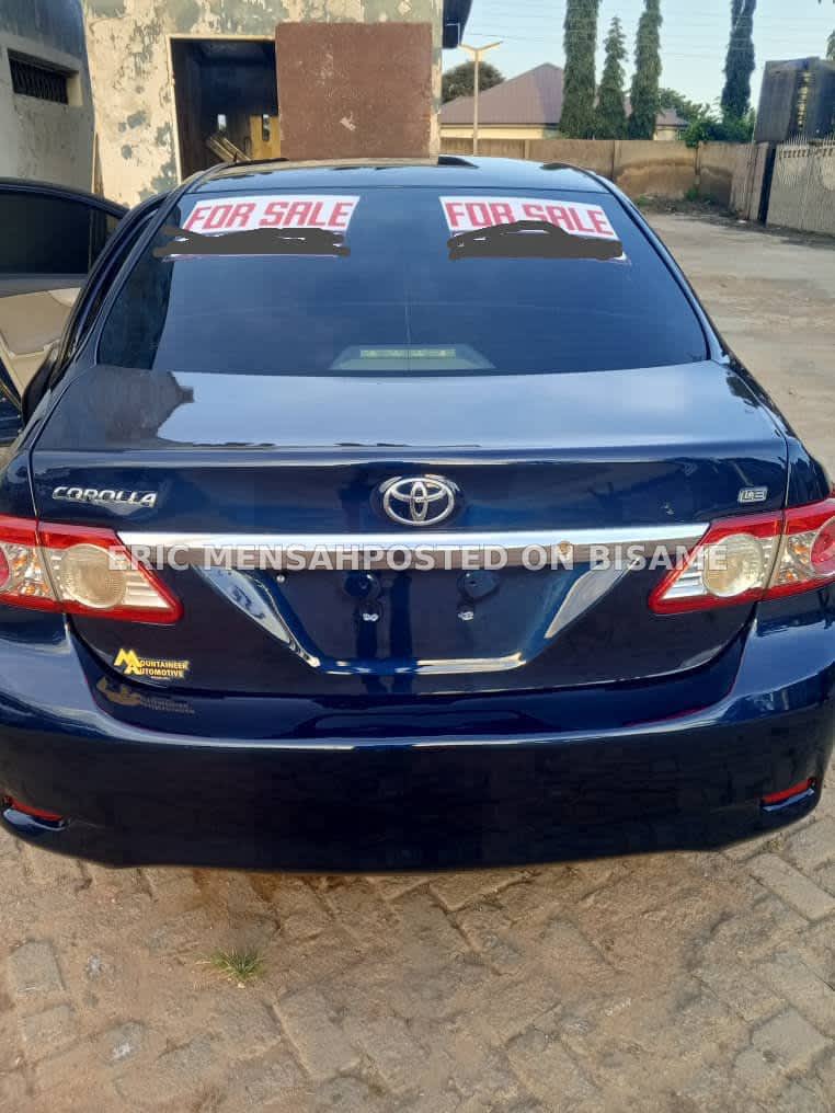 Toyota Corolla LE. 2013, Foreign Used, Dark Blue 