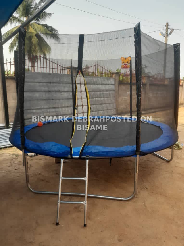 Trampoline 10ft