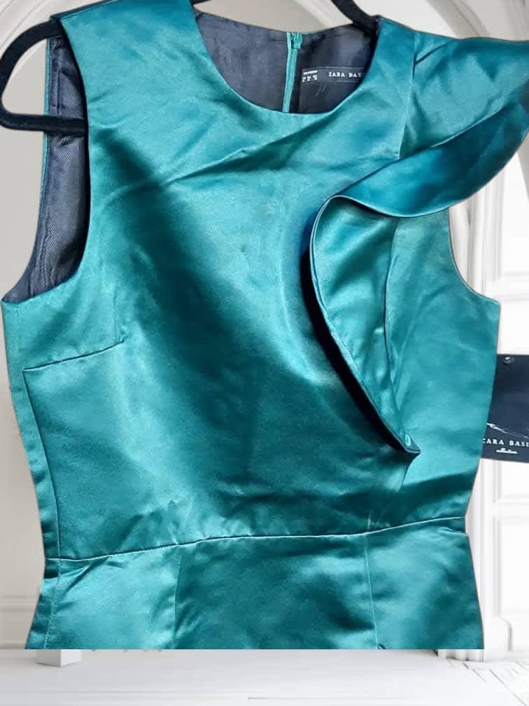 Fashionable Zara Emerald Green Dress – UK L/M Ready-Made