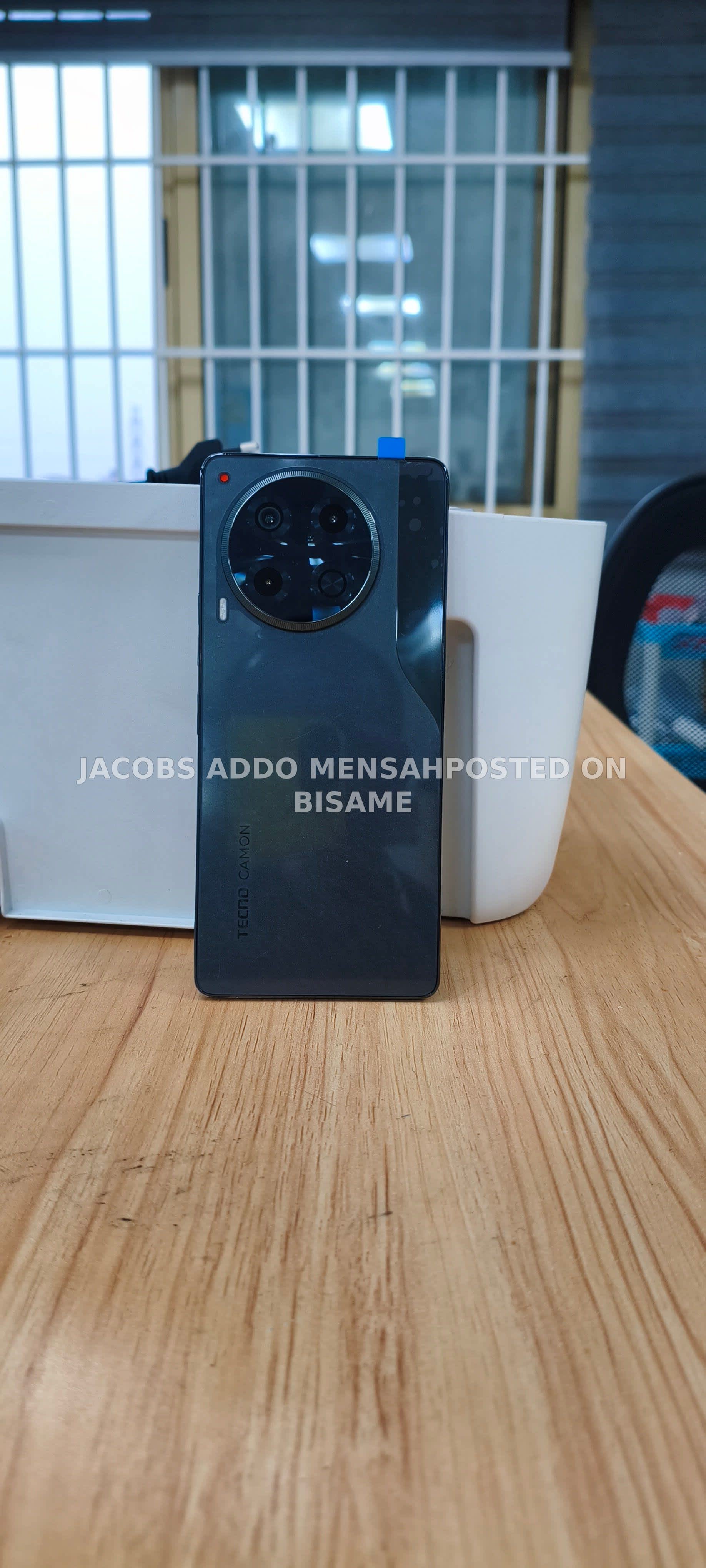 Tecno Camon 30, 8GB Ram, 256GB, Like New, Black