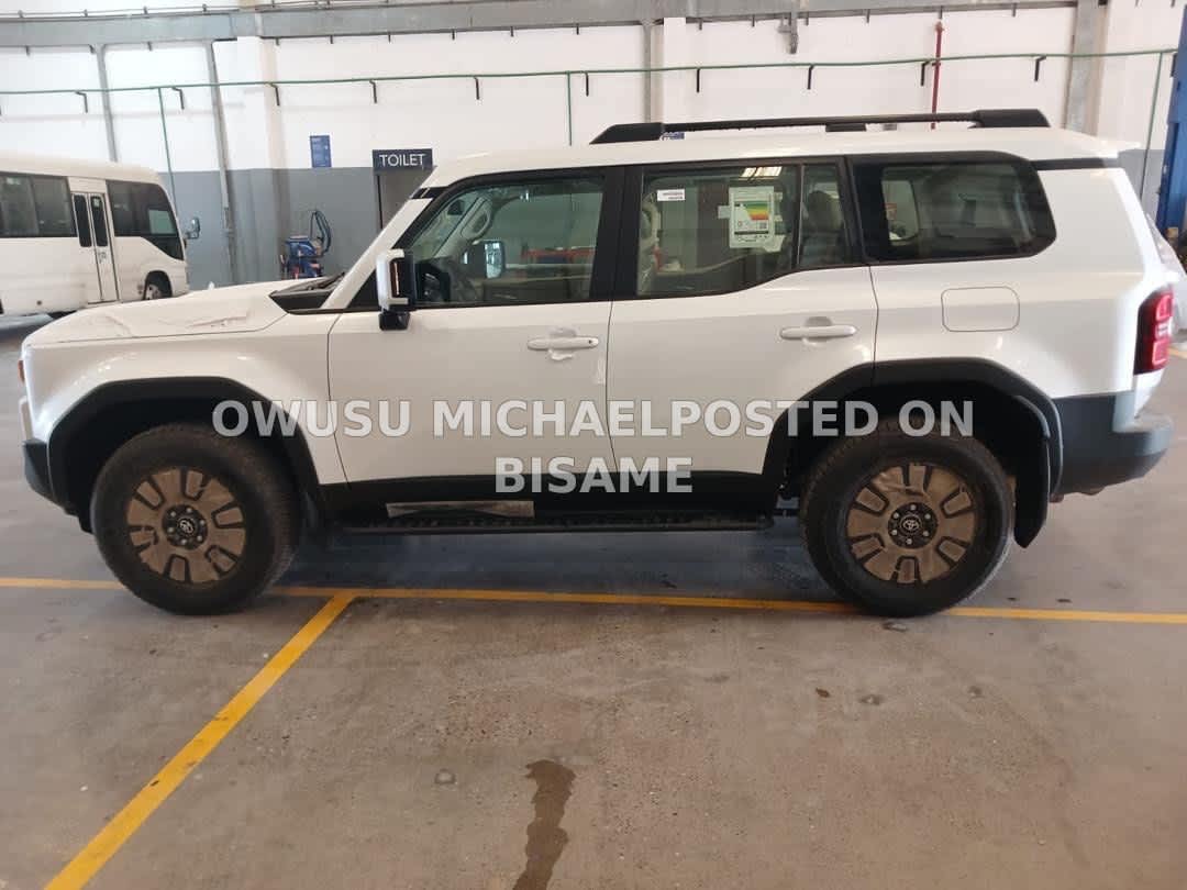 Toyota Land Cruiser Prado, 2025, Brand New, White 