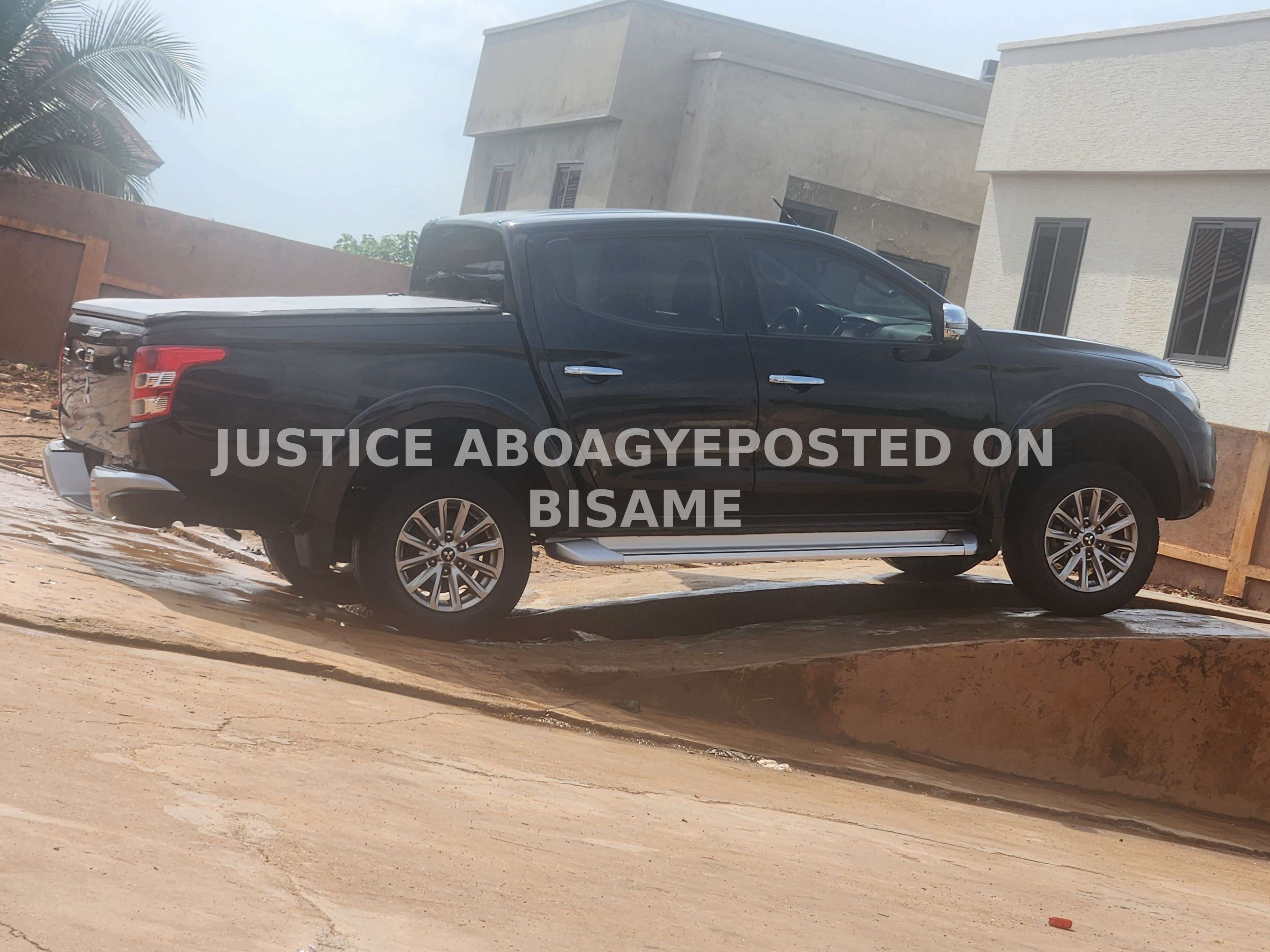 Mistibushi L 200/Triton pickup truck, 2018, Ghanaian Used, Black