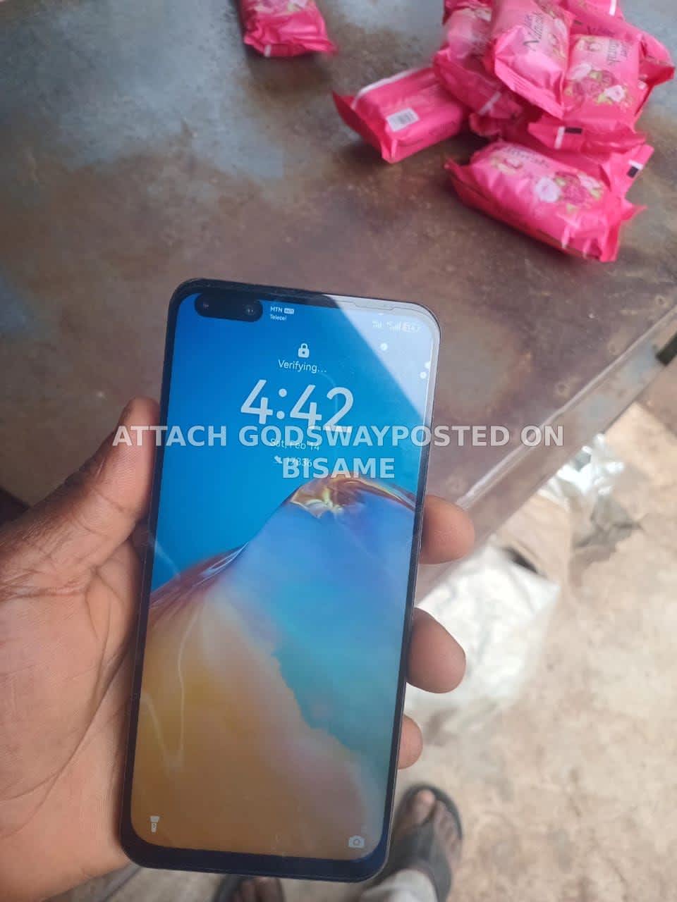 Huawei P40 Pro, 8GB Ram, 128GB, Used, Gray - Back Cracked 