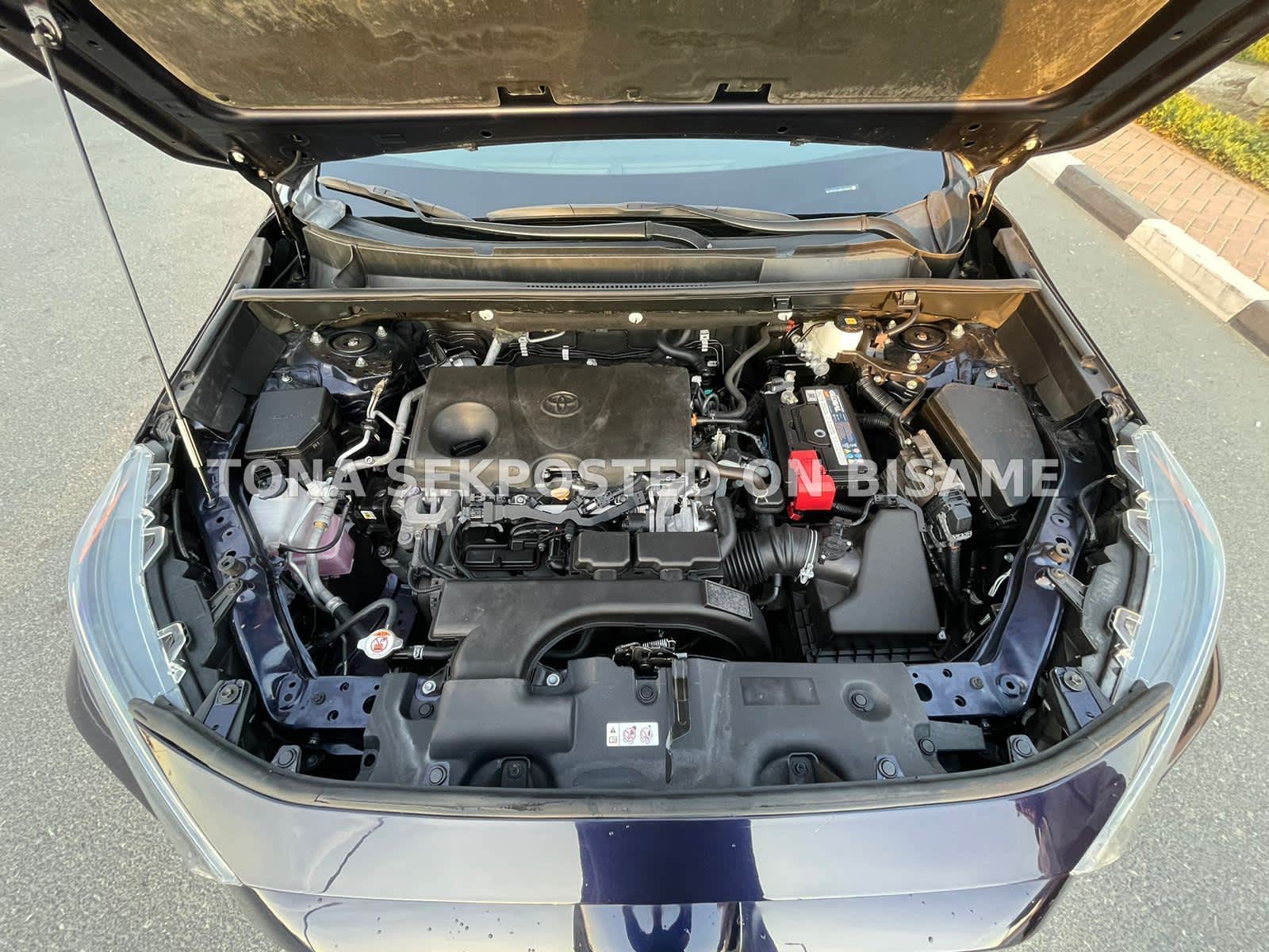 Toyota RAV4 XLE 2021 (Foreign Used)
