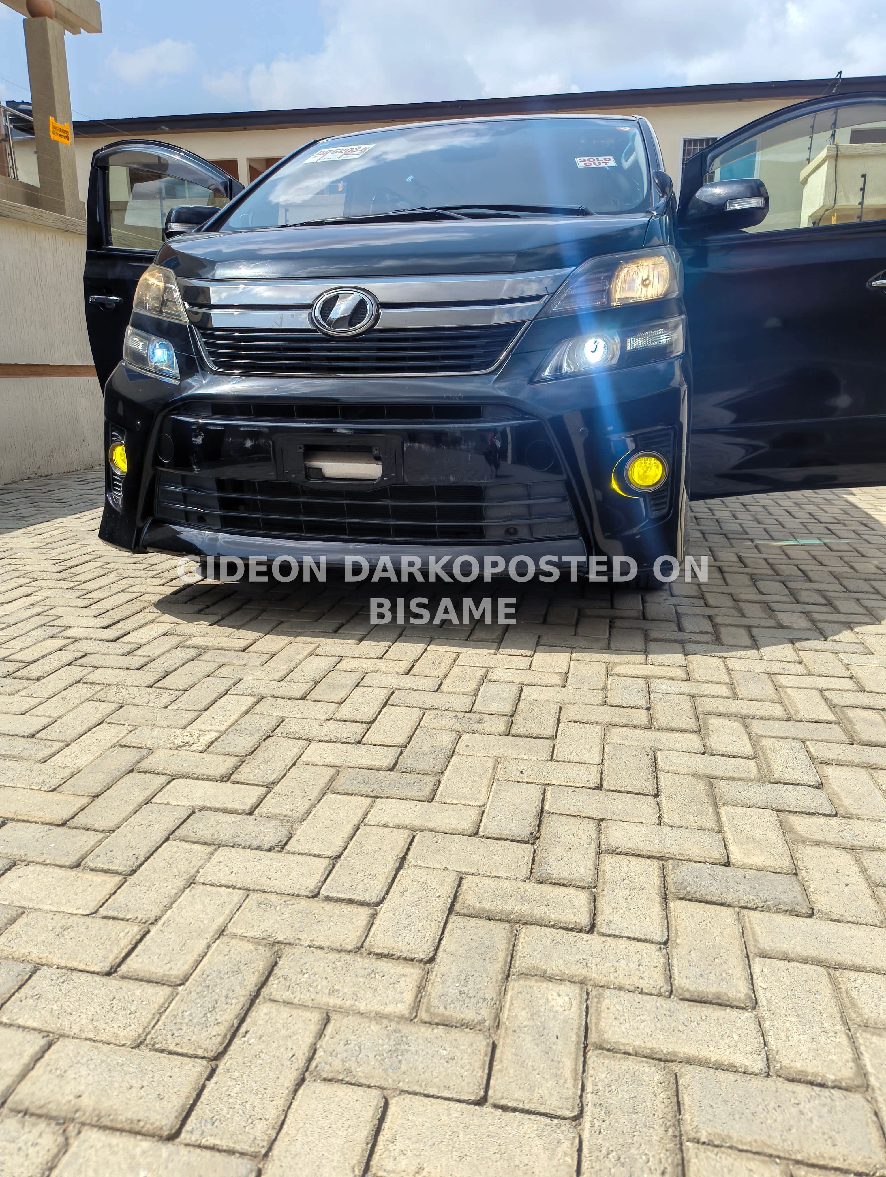 Toyota Vellfire, 2013, Foreign Used, Black