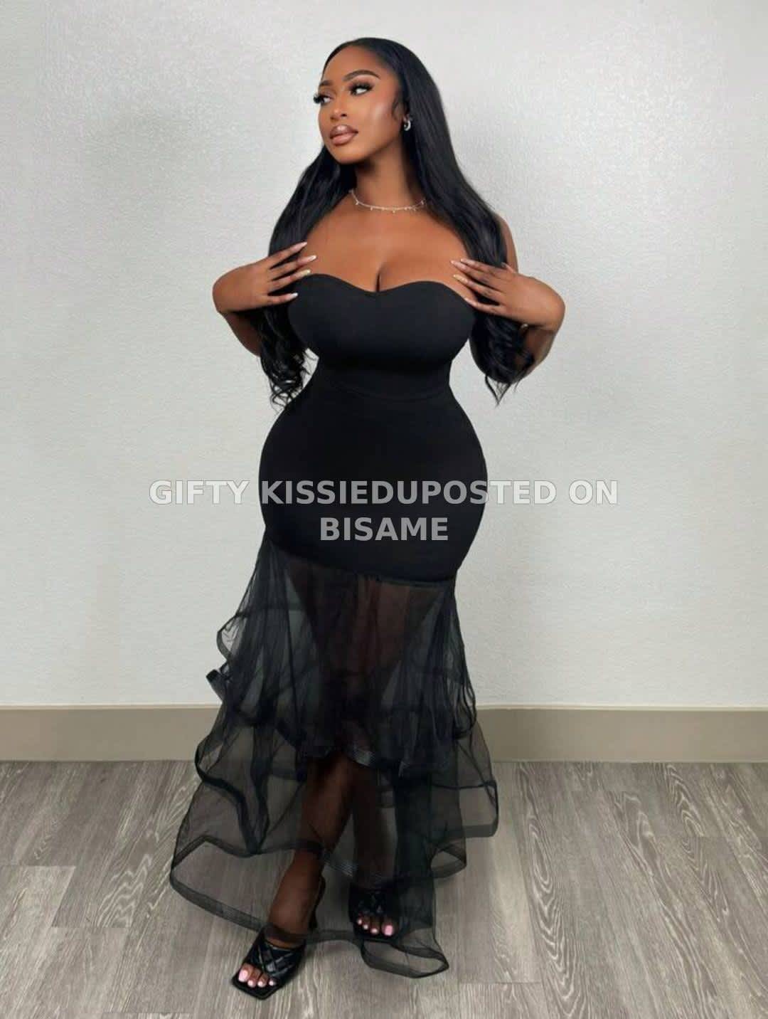 Ruffle Hem Dress Size 16/18