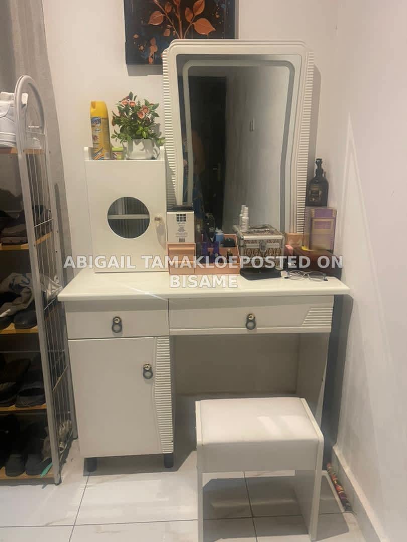 Vanity Dressing Table Set with a Mini Bench, Mirro, and a LED light