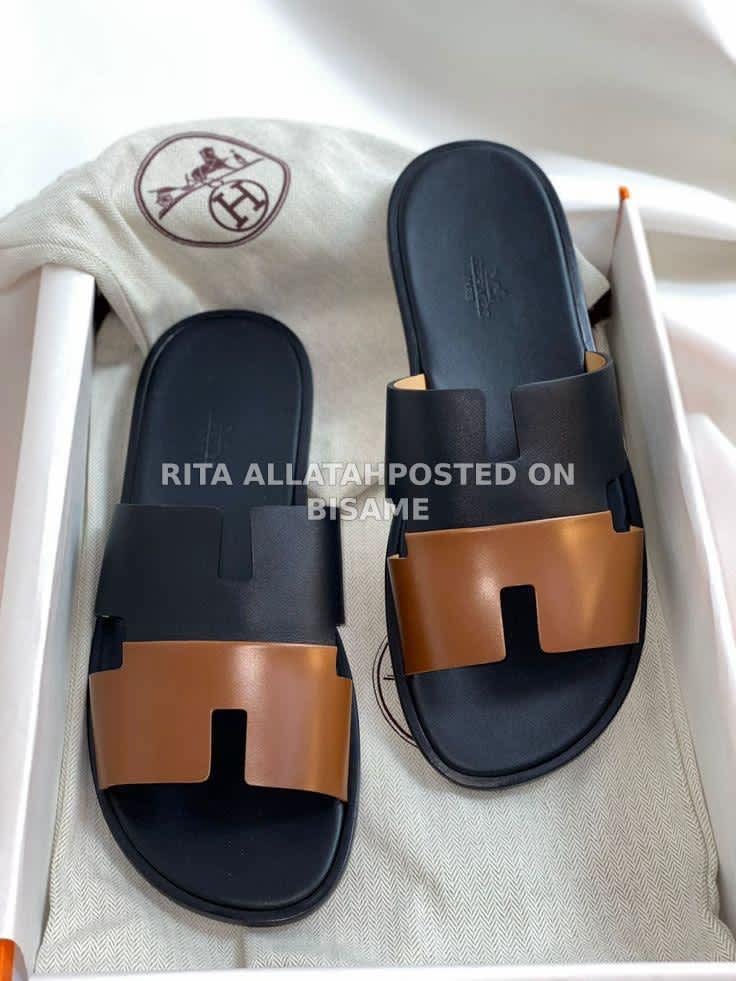 Men Hermes slippers