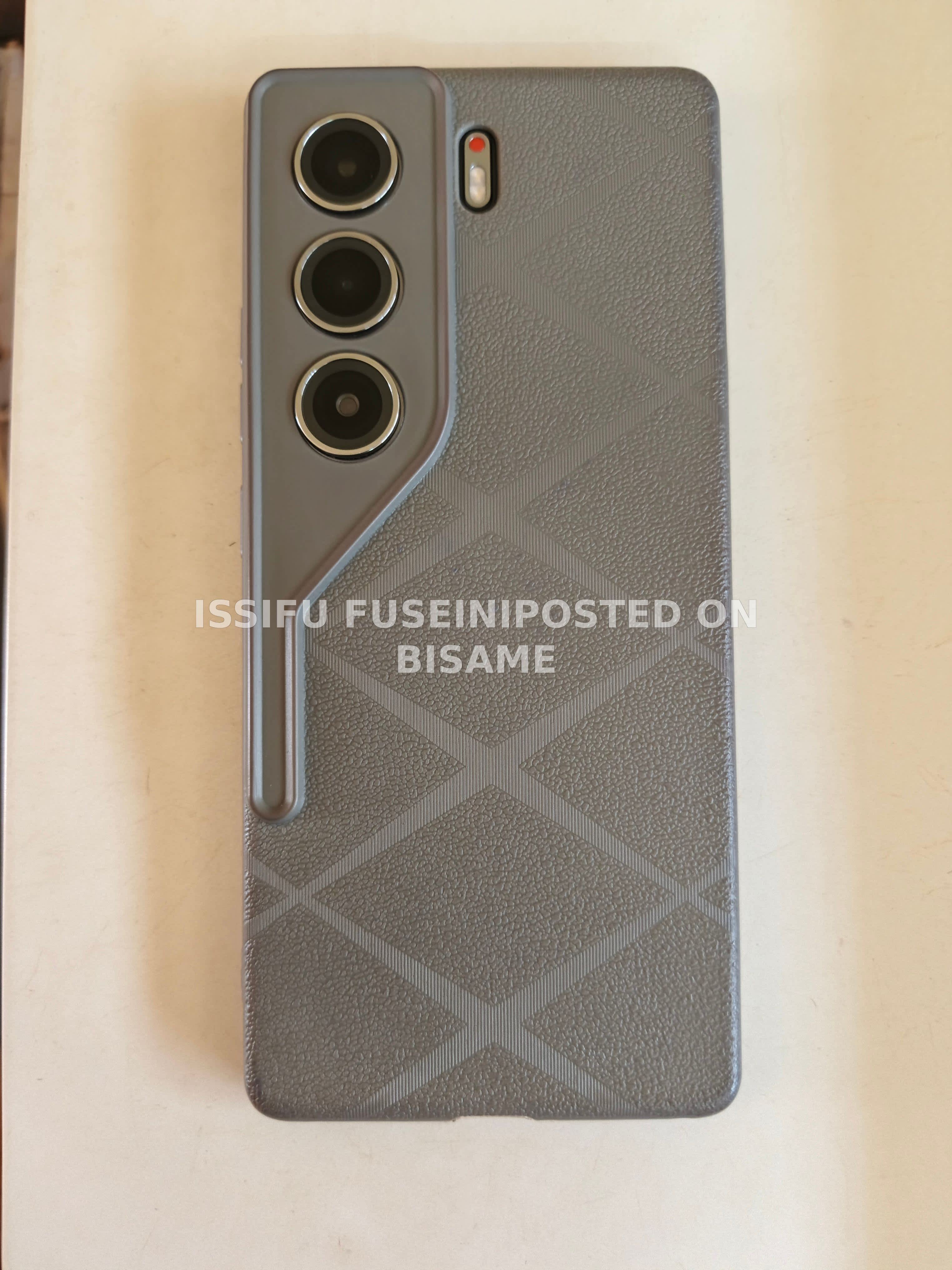 Tecno Camon 40, 16GB RAM, 256GB, Gray - Like New