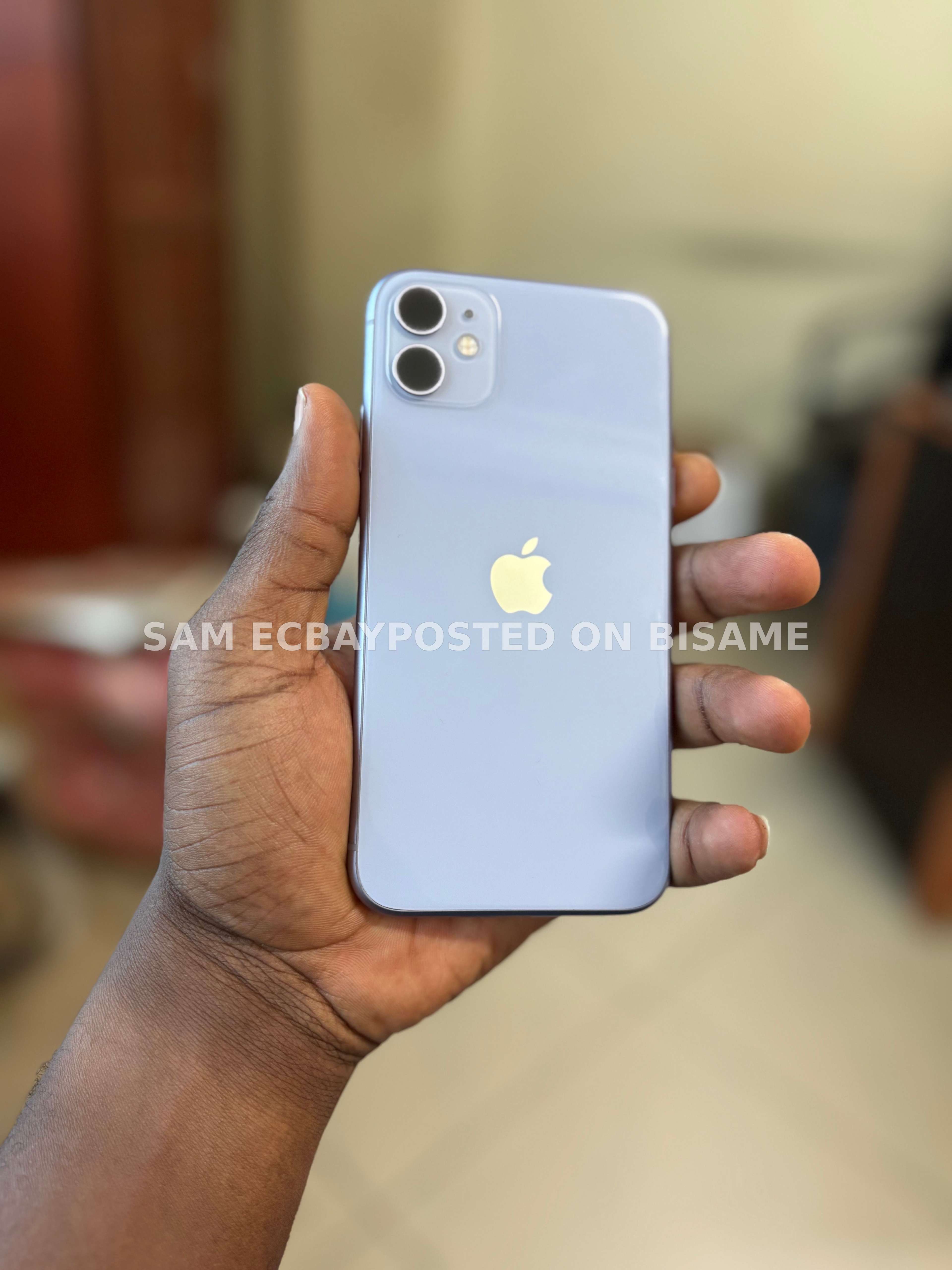 iPhone 11, 4GB RAM, 128GB - Like New