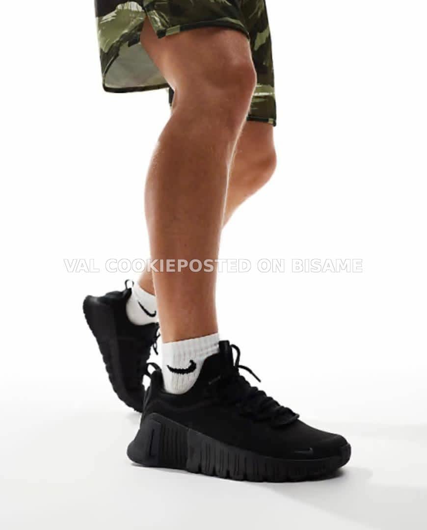 Nike Sports Sneakers