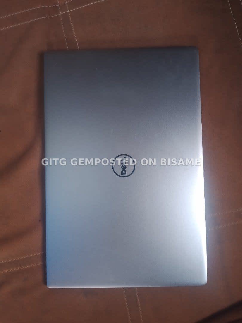 Dell XPS Laptop, i7, 8GB Ram, 238GB SSD, Used, Gray 