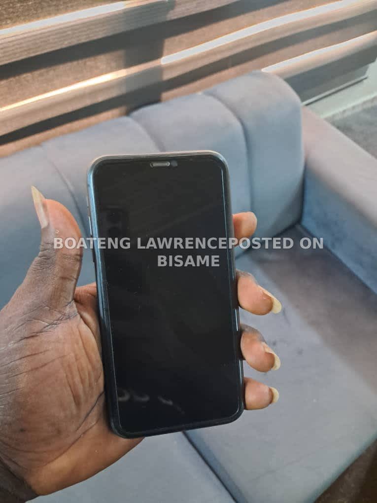 Apple Iphone 11, 4gb Ram, 128gb Storage