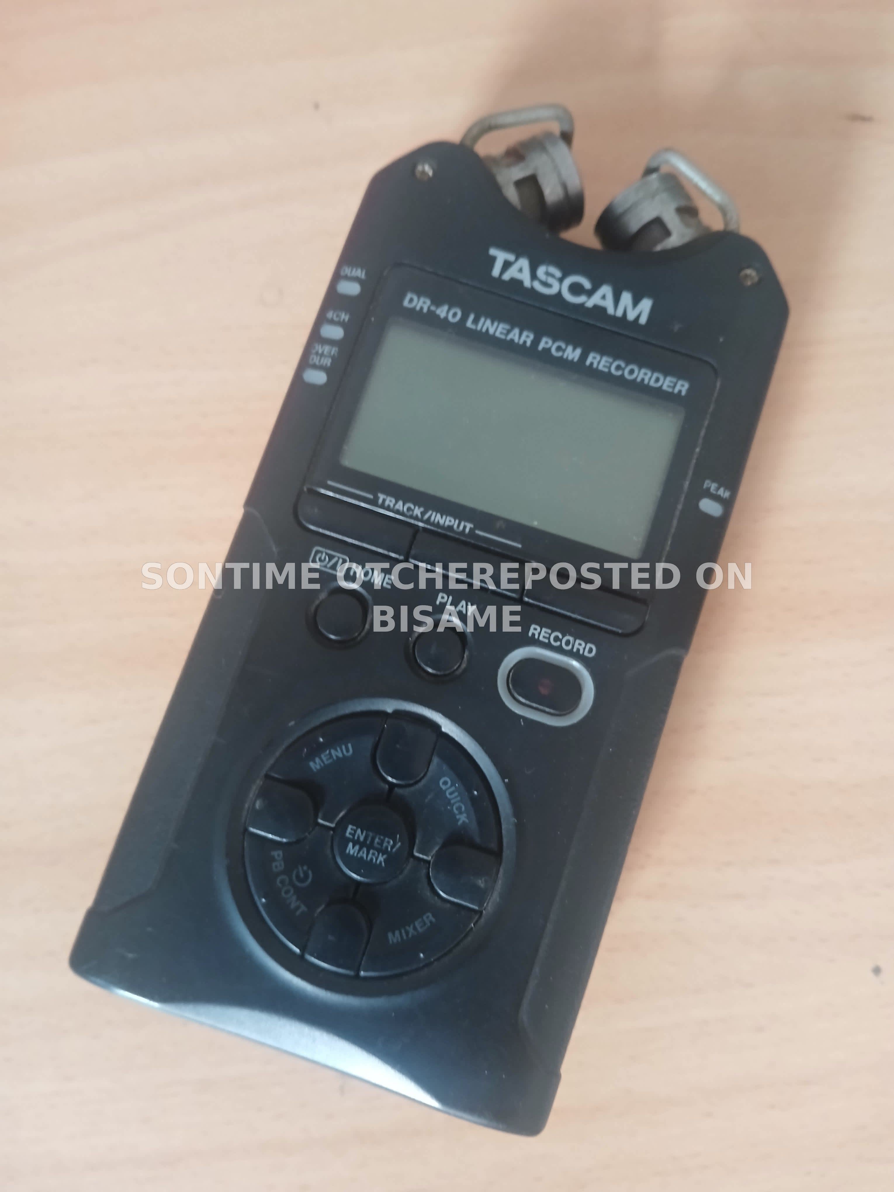 Tascam DR 40 Recoder