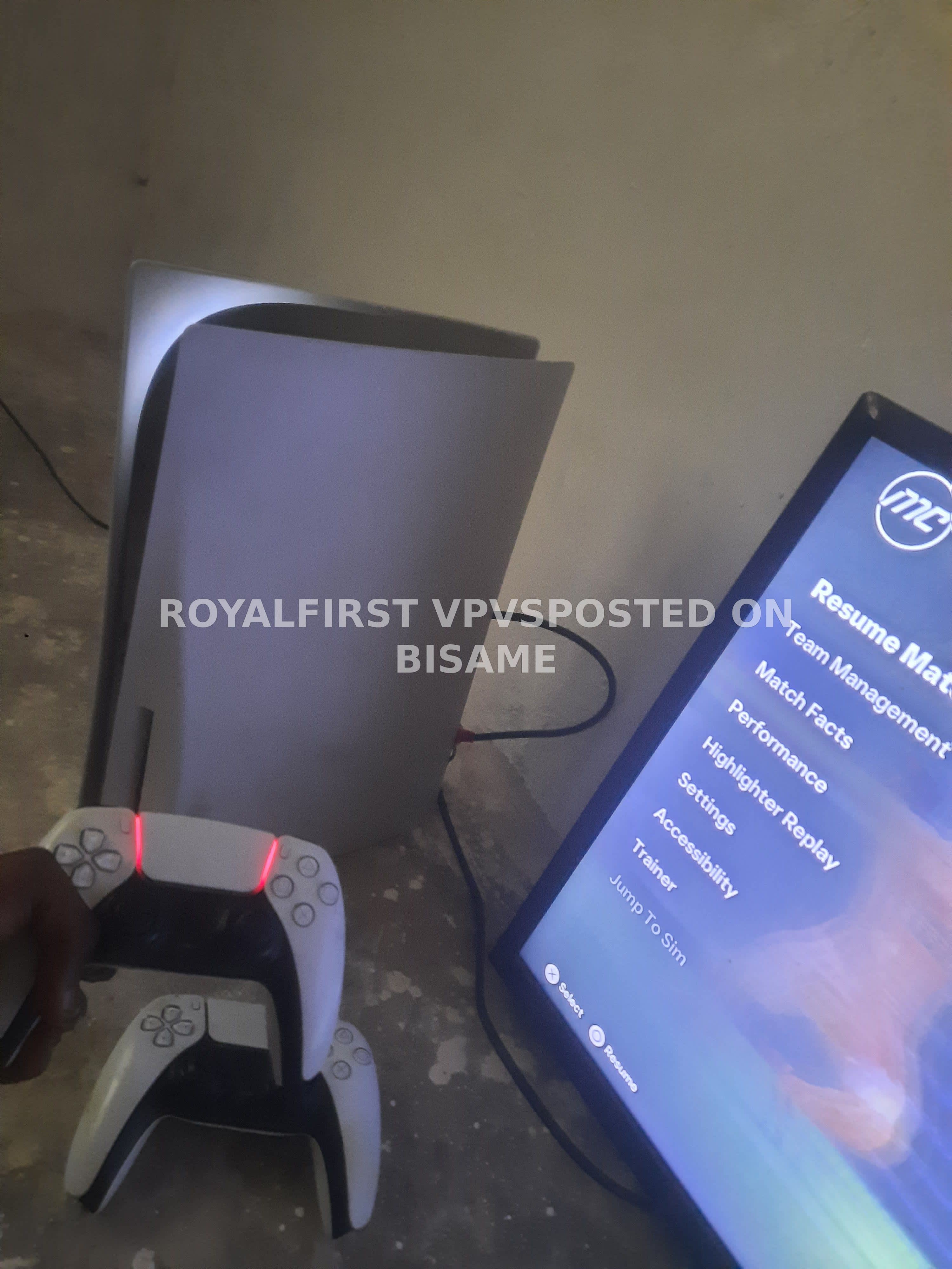 PLAYSTATION 5 (PS5 PRO X2 controllers) Console