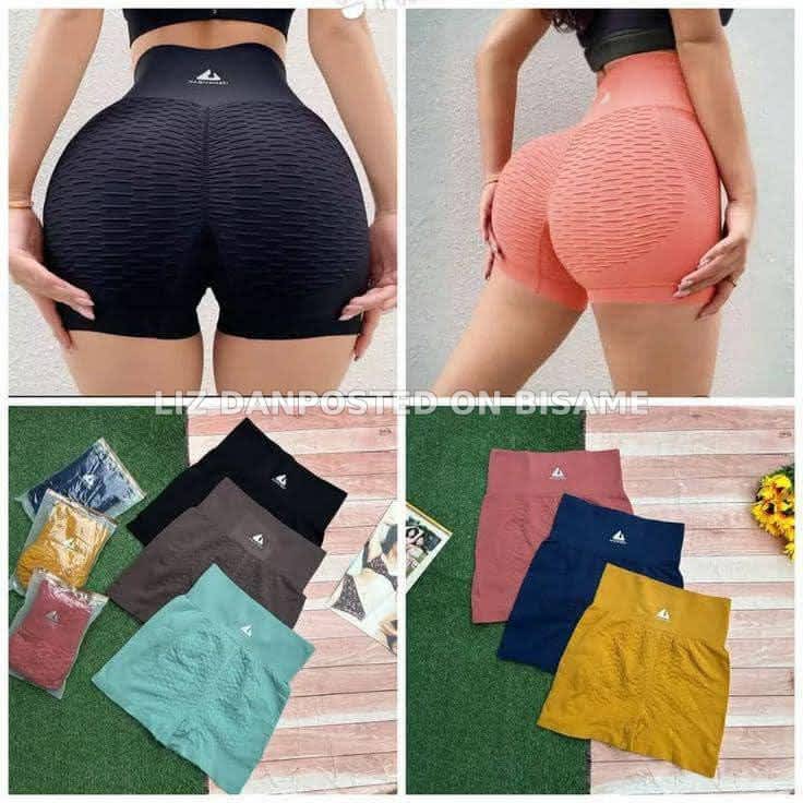 High-waisted, Butt-lifting Textured Yoga Shorts