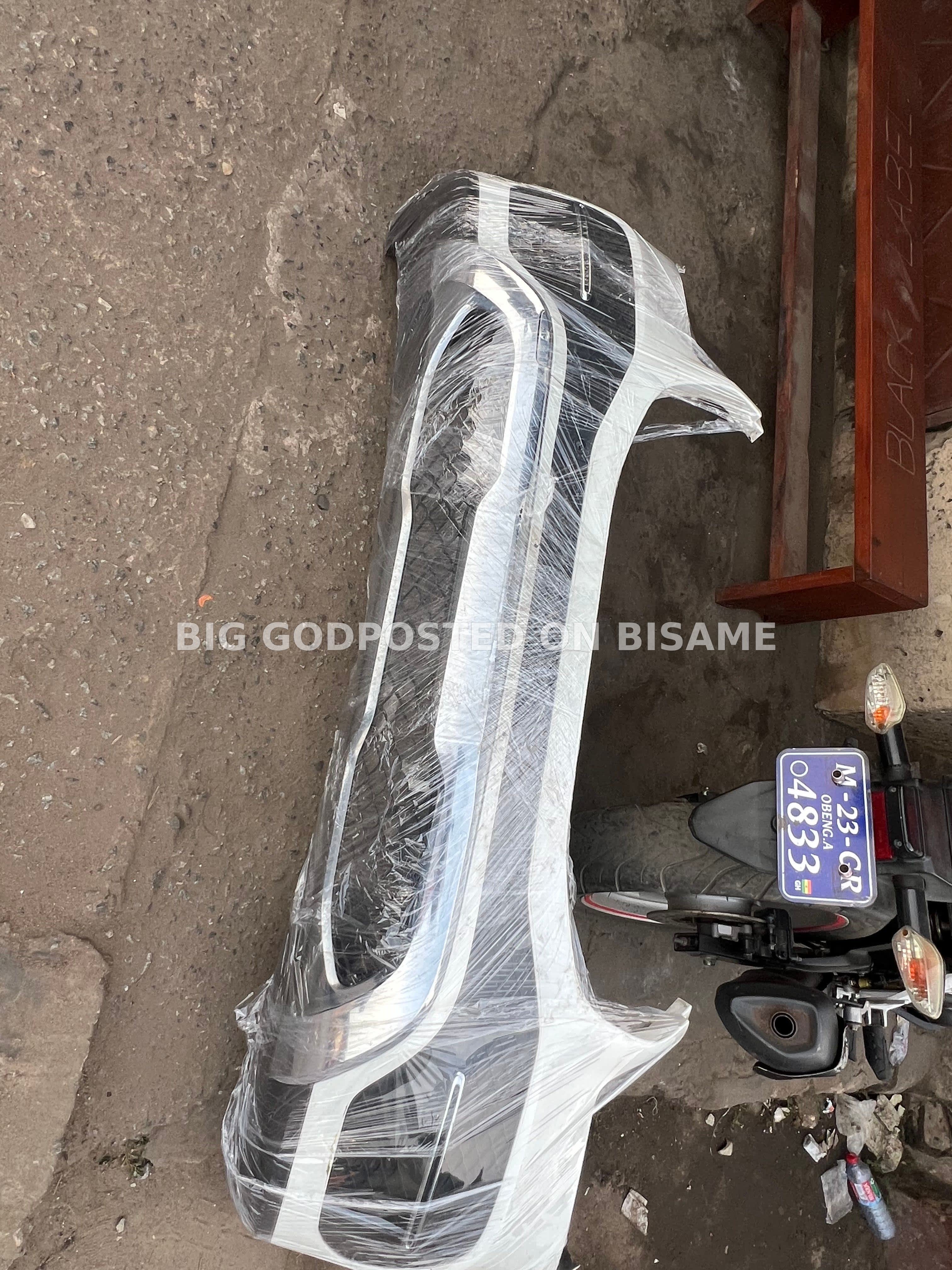 MERCEDES BENZ GLC350 FRONT BUMPER