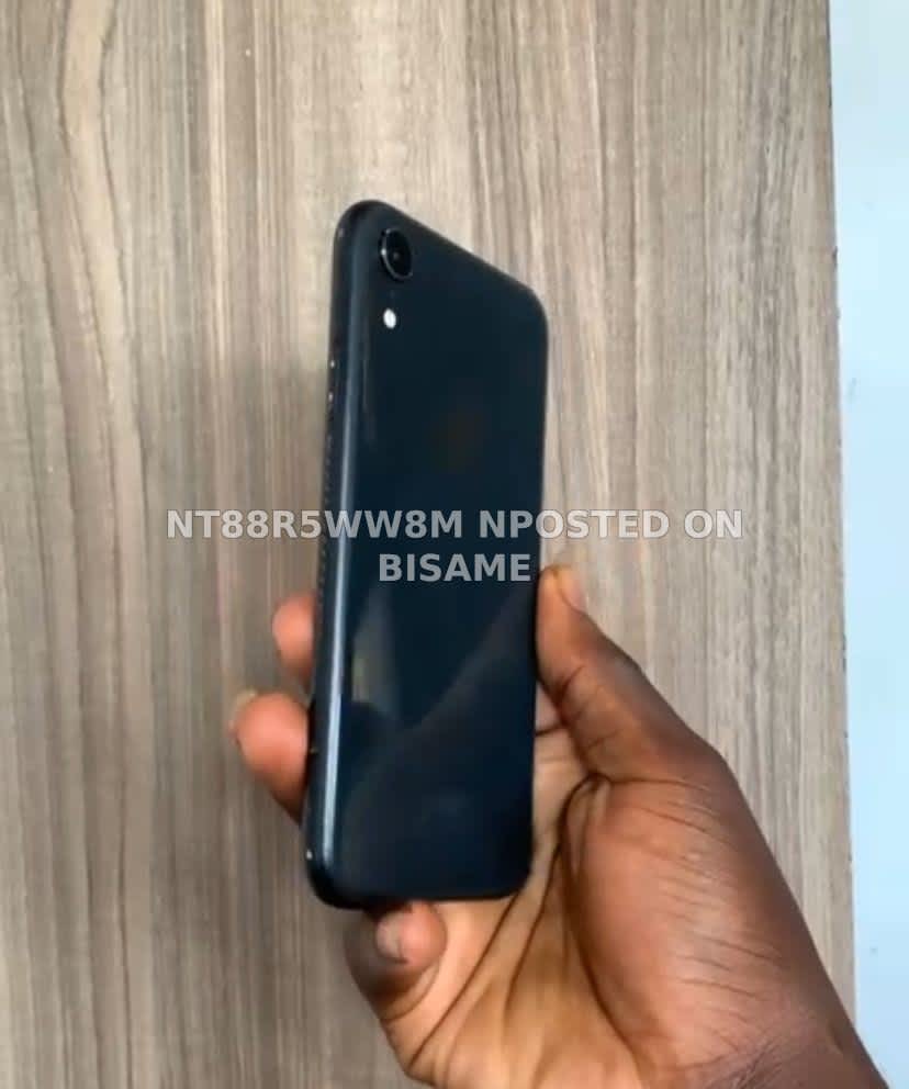 iPhone XR, 3GB RAM, 64GB, Black  - Used
