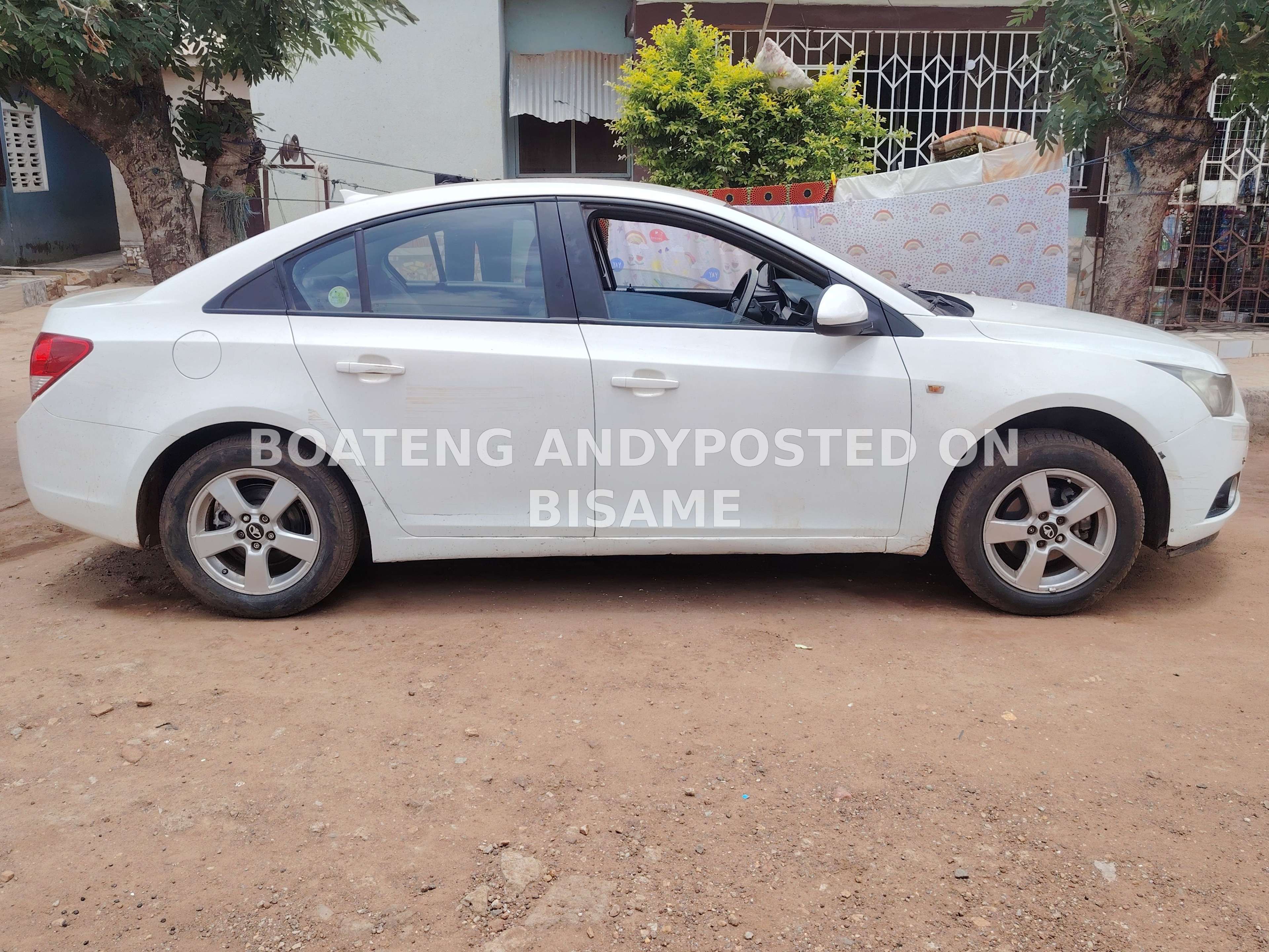 neat chevrolet cruze 2011, korean type, Ac working, 1.6 engine capacity