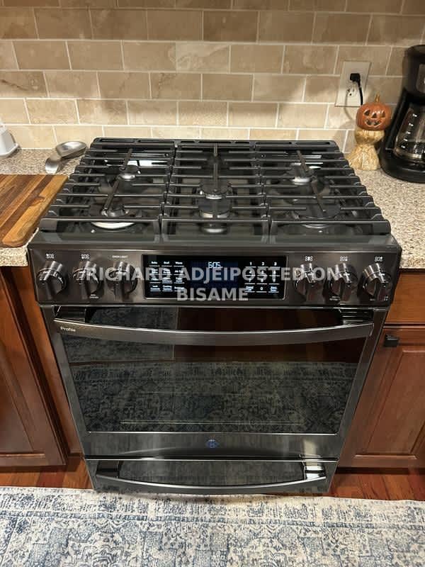 General Electric Gas Oven/Cooker