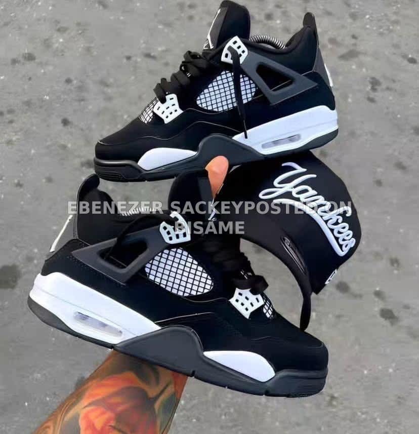 Jordan 4 Black Cats