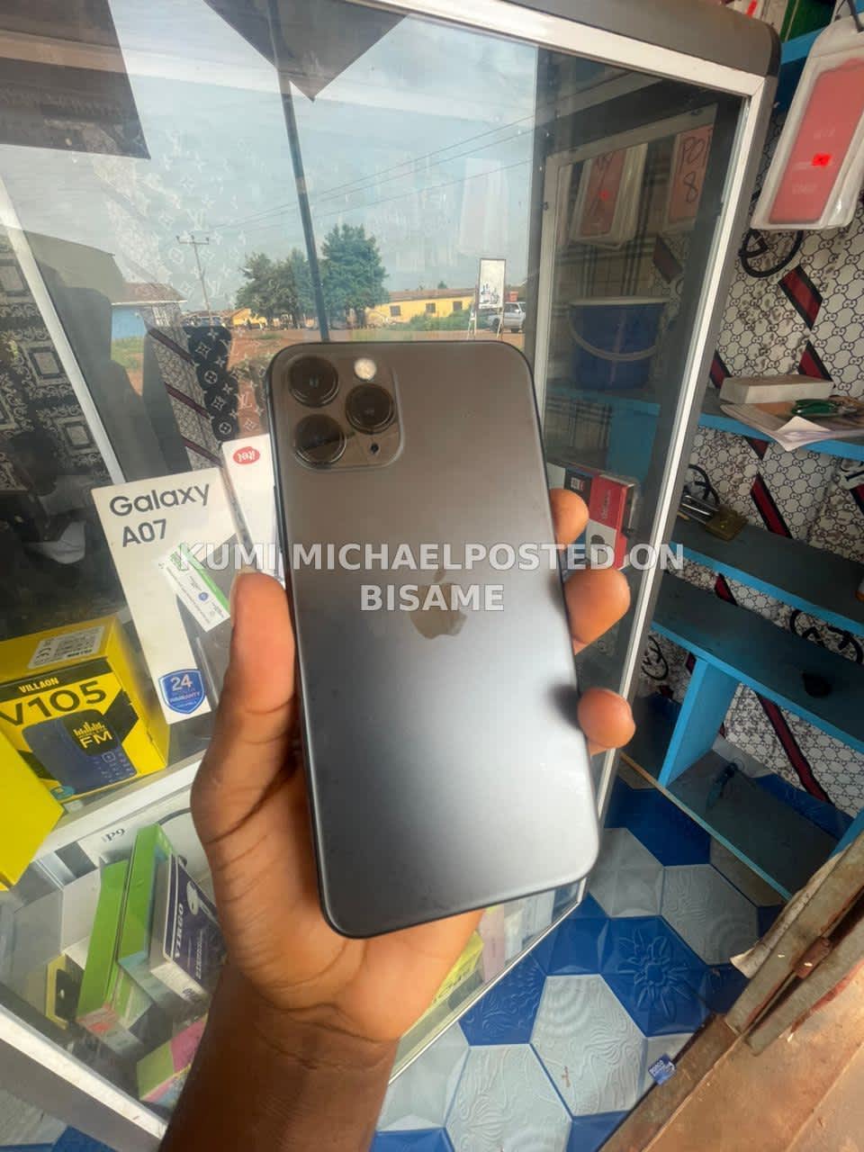 iPhone 11 Pro, 6GB, 64GB - Like New