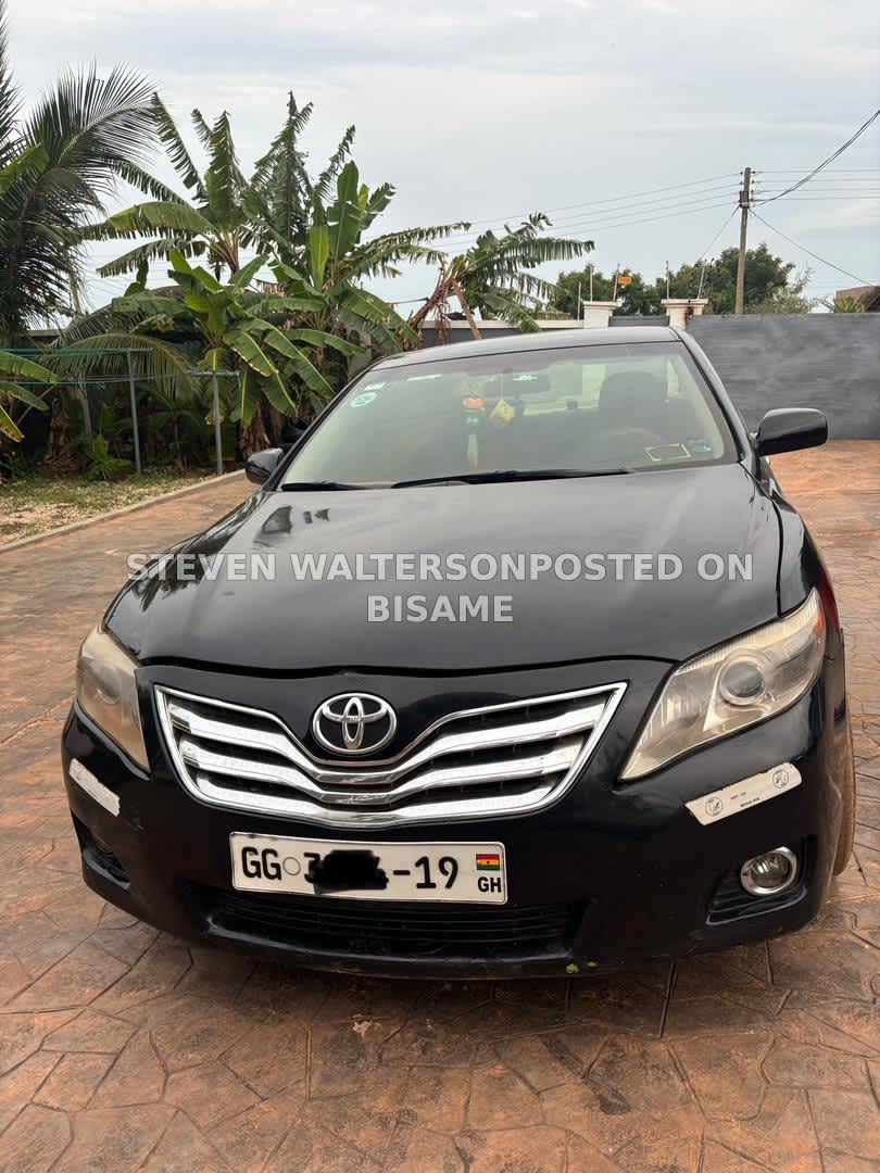 Toyota Camry Le Sedan 2011 