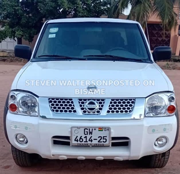 Nissan Hardbody Pickup Truck, 2010, Ghanaian Used, White