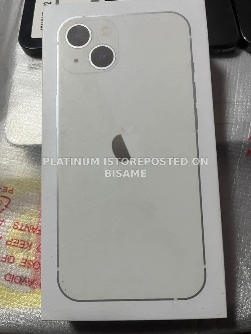 iPhone 13, 4GB RAM, 128GB