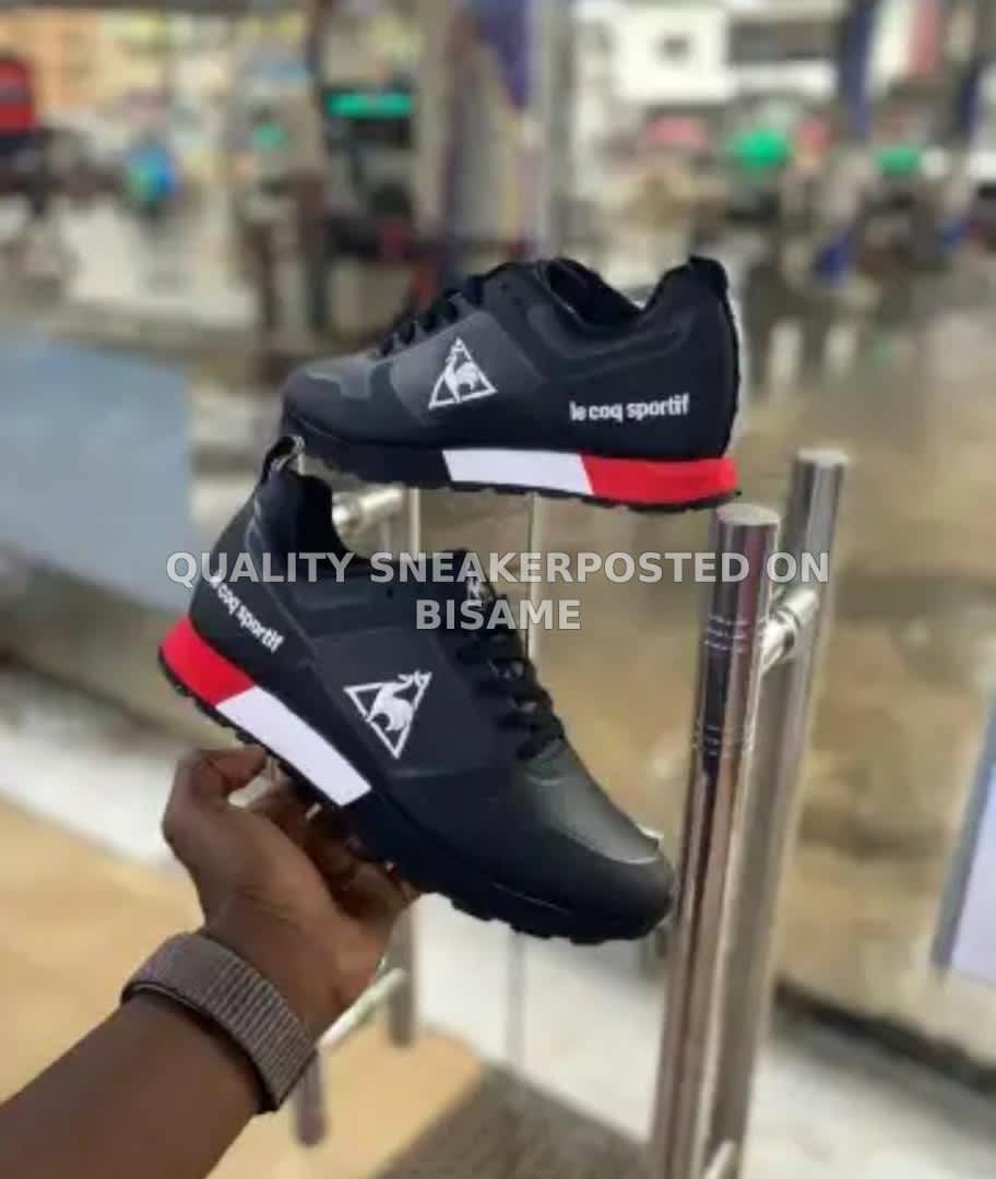 Authentic Sneaker