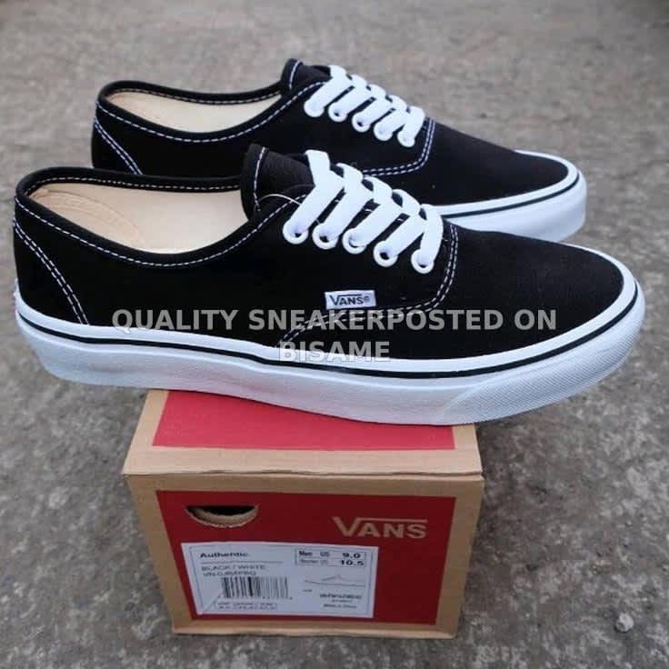 Vans Sneaker (black and white)