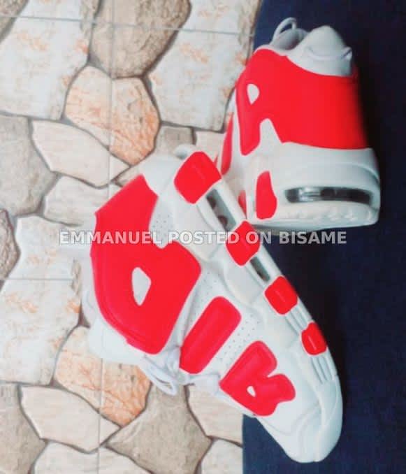 NIKE SHOES