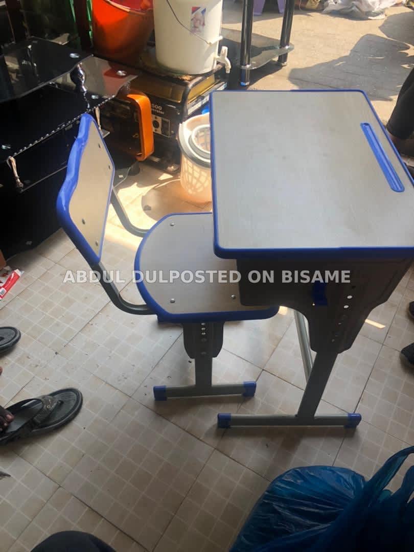 Student's Desk