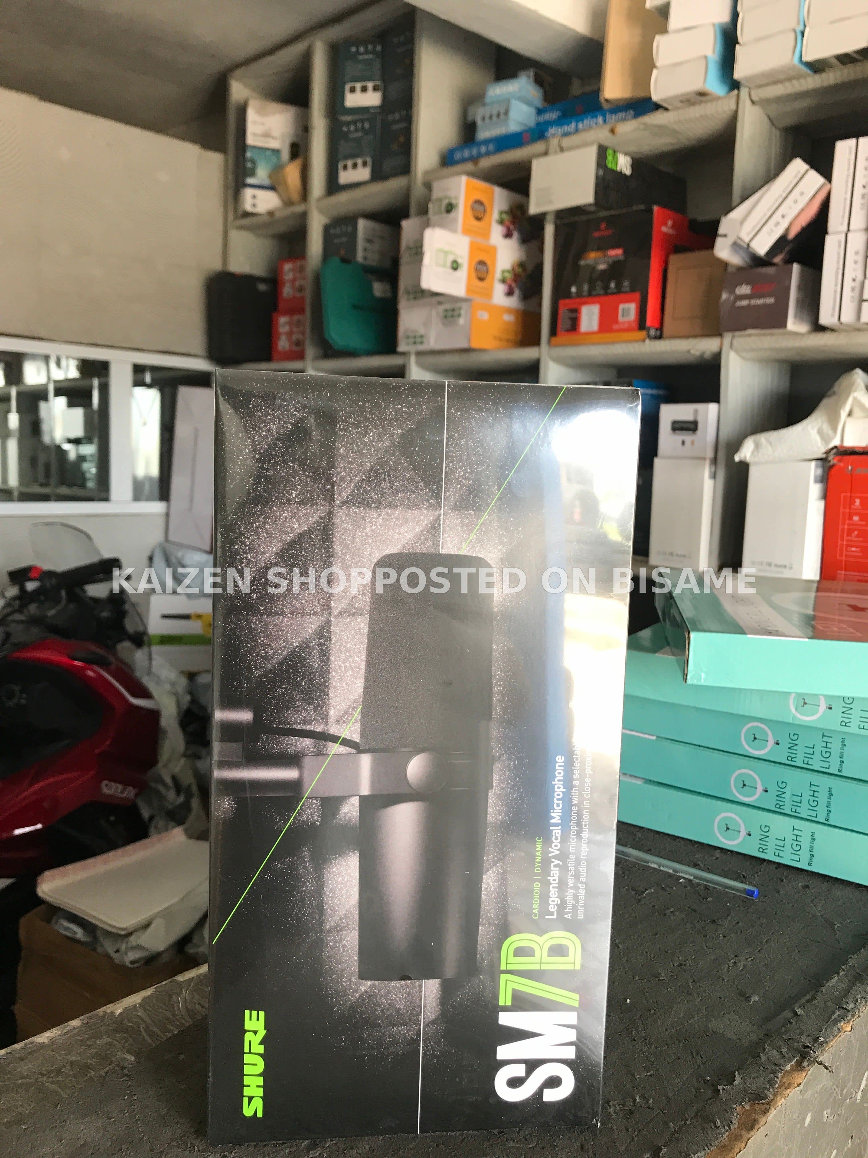 Shure SM7B Microphone
