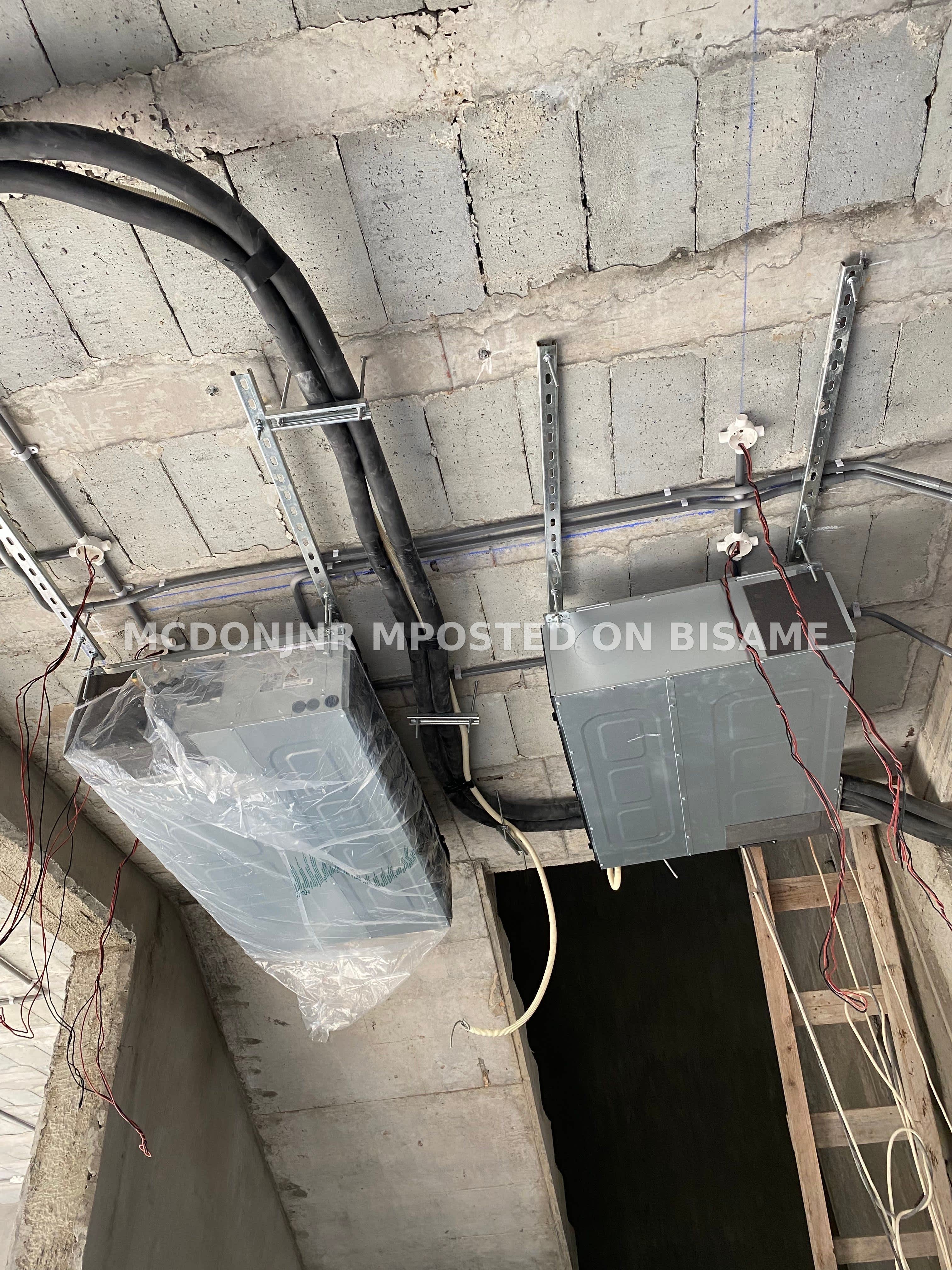 Air Conditioning : Installation, Servicing and Maintenance