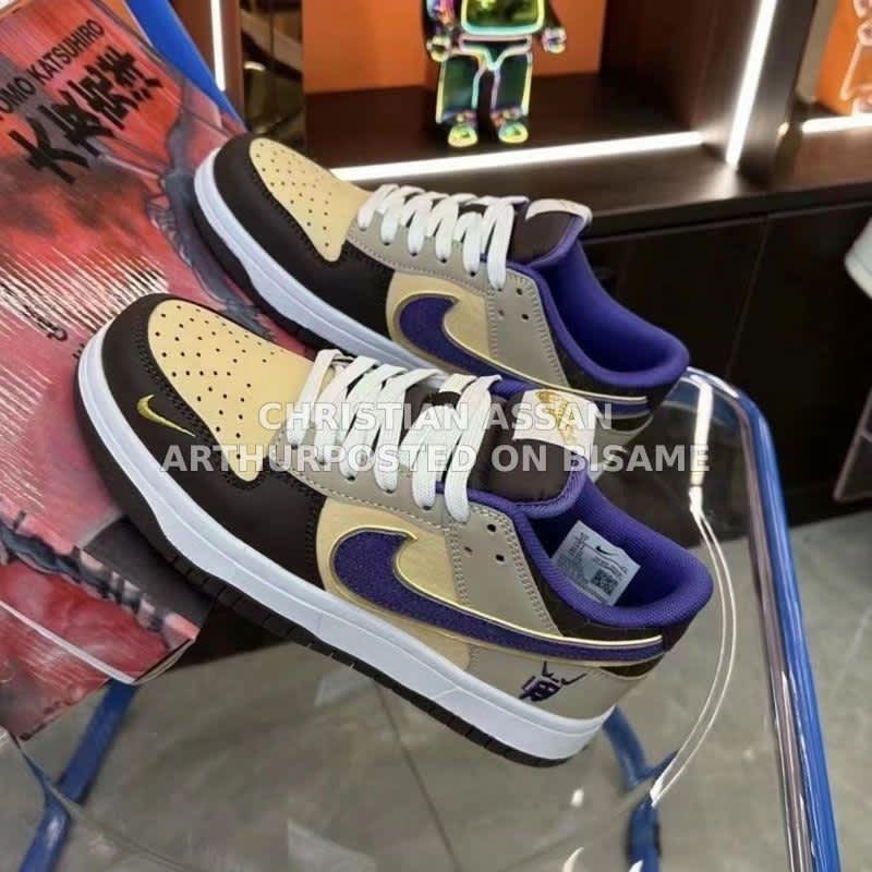Nike Dunk Low Sneakers 