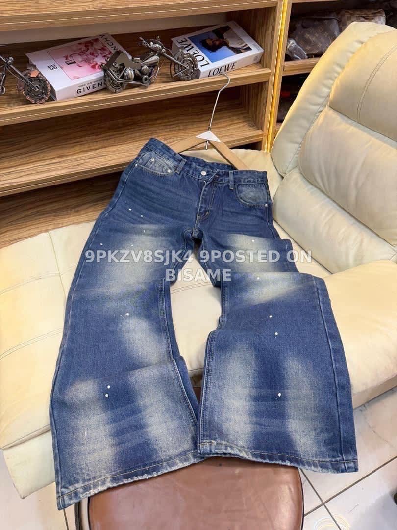 Baggy Jeans & Shorts