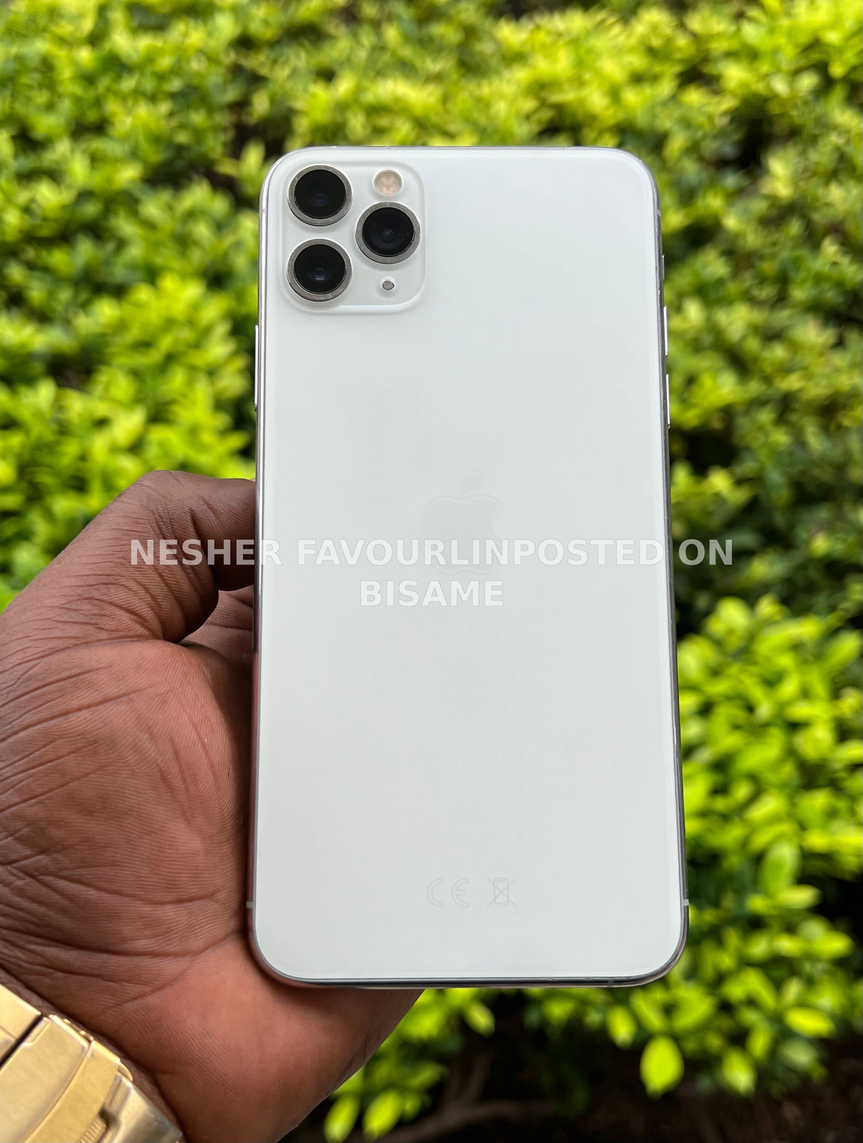 iPhone 11 Pro Max 3GB RAM 64GB