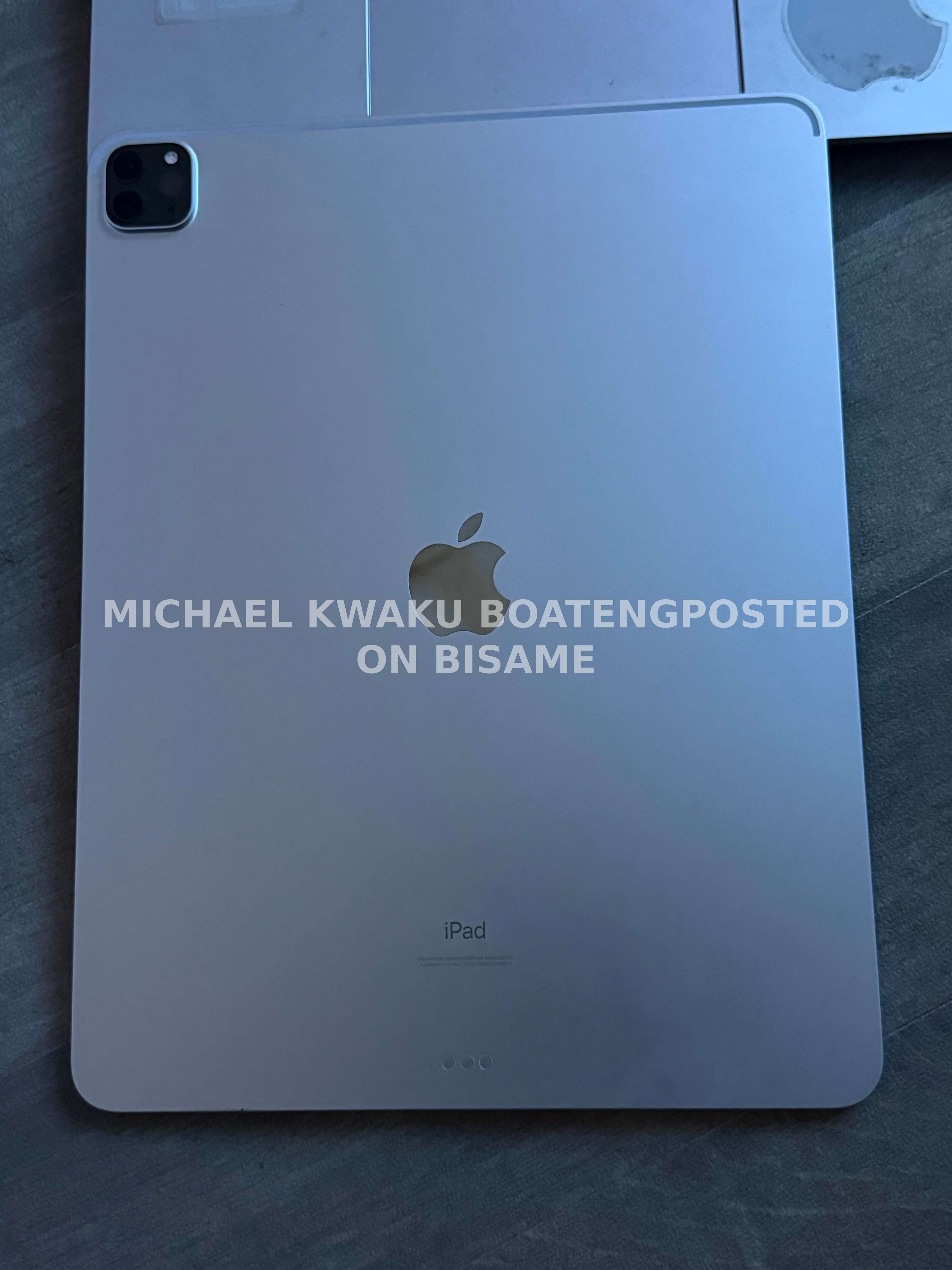 iPad Pro 6GB RAM  512GB 