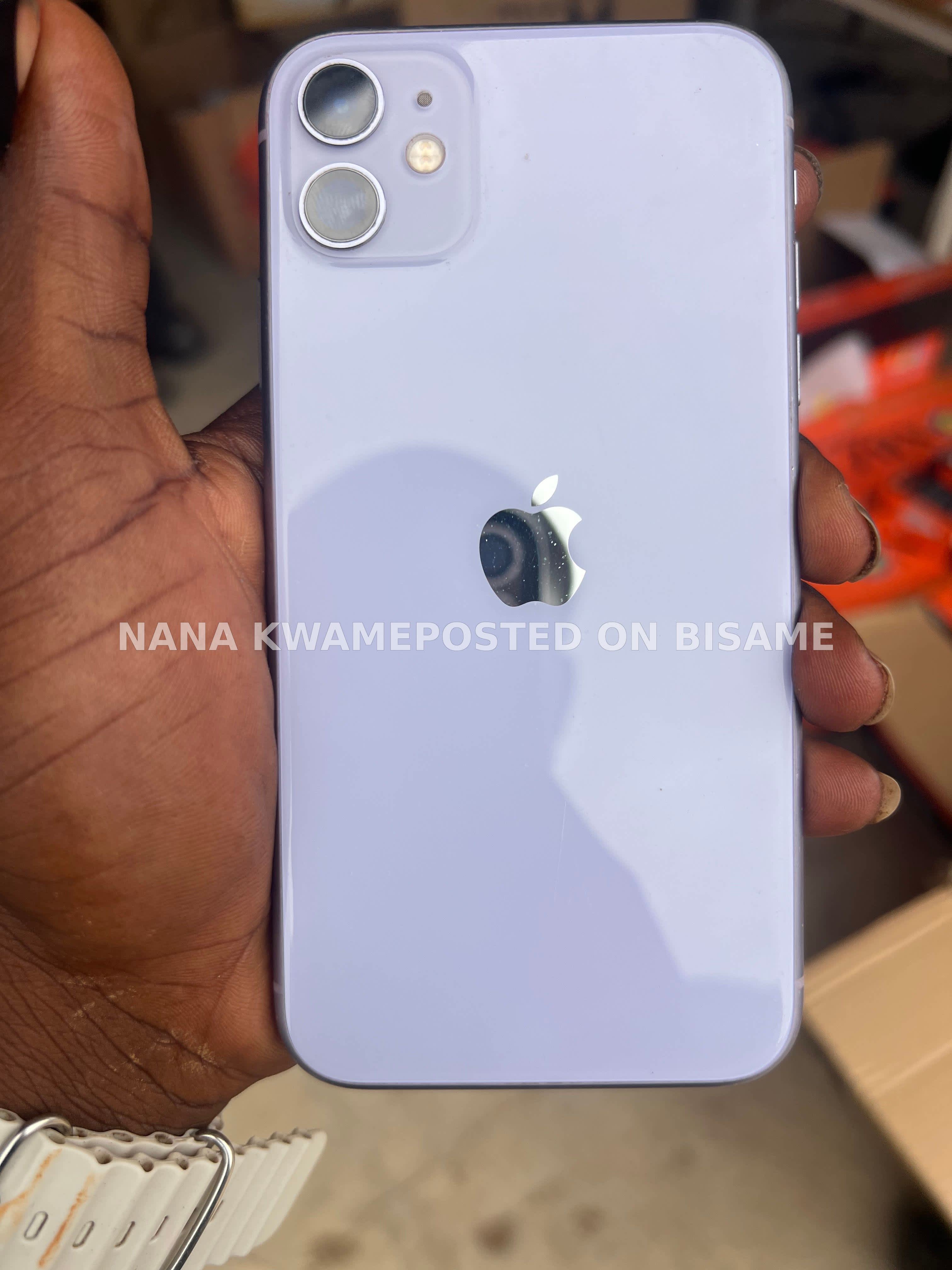 iPhone 11 64GB 4GB Ram Purple