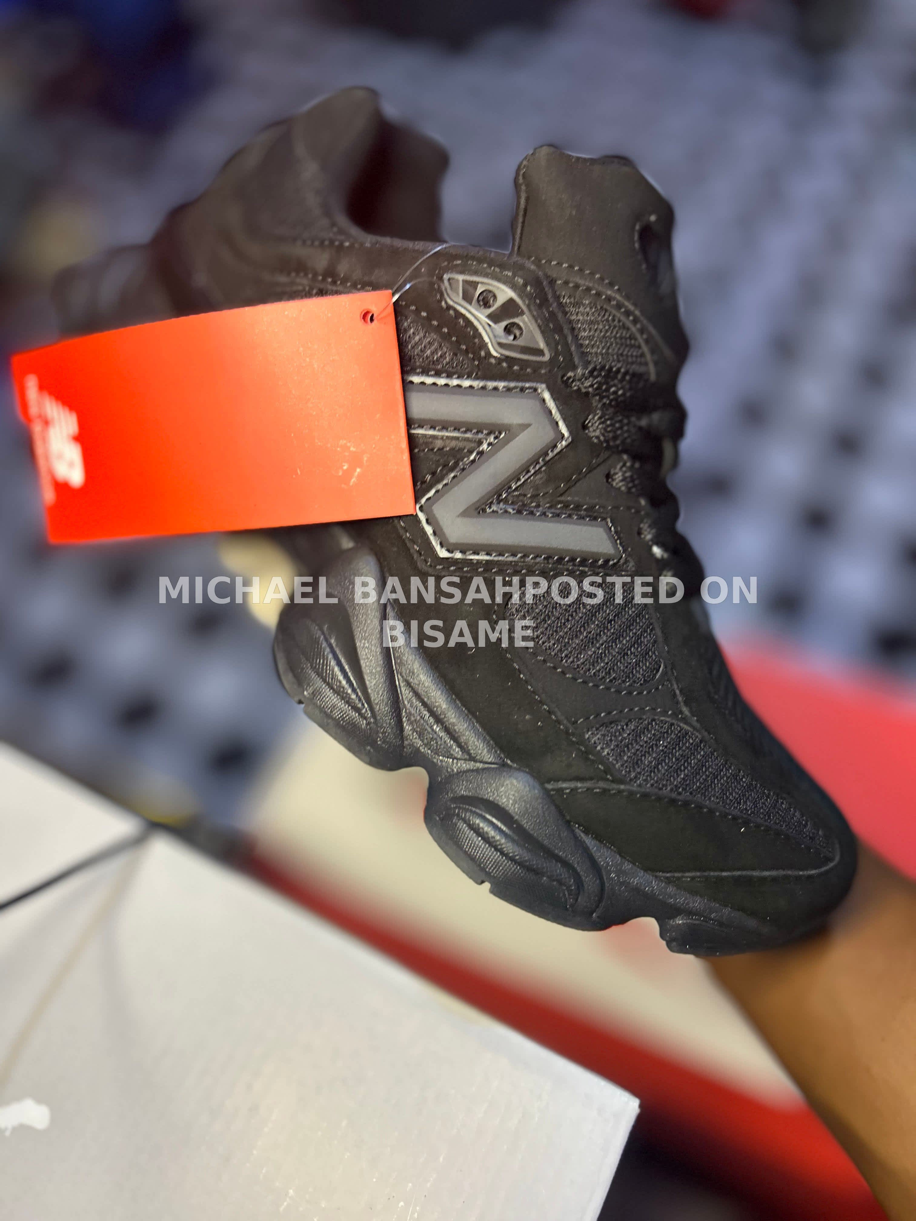 New Balance Men Shoe 9060