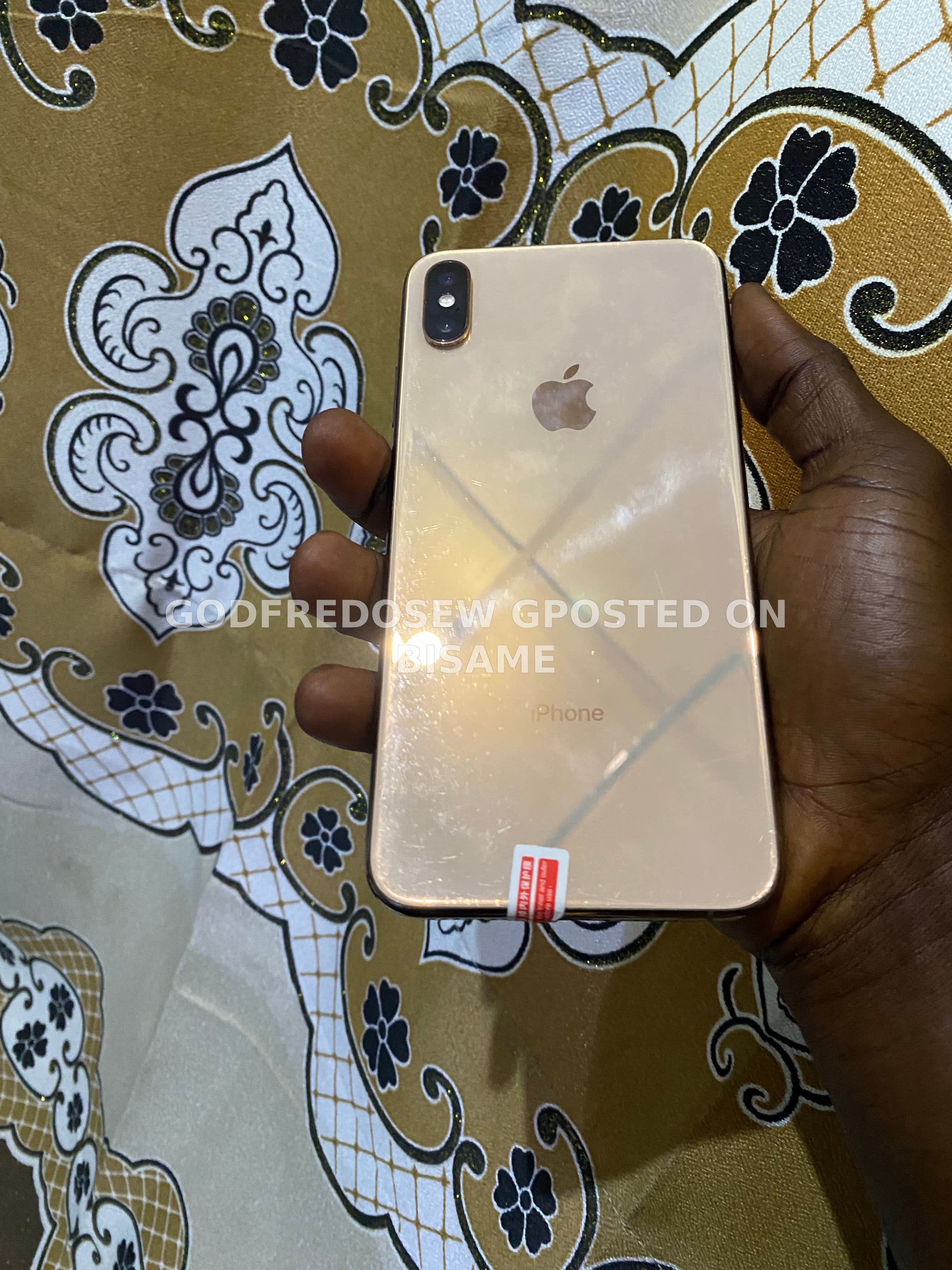 Apple iPhone XS Max 3GB Ram 64GB Used Gold