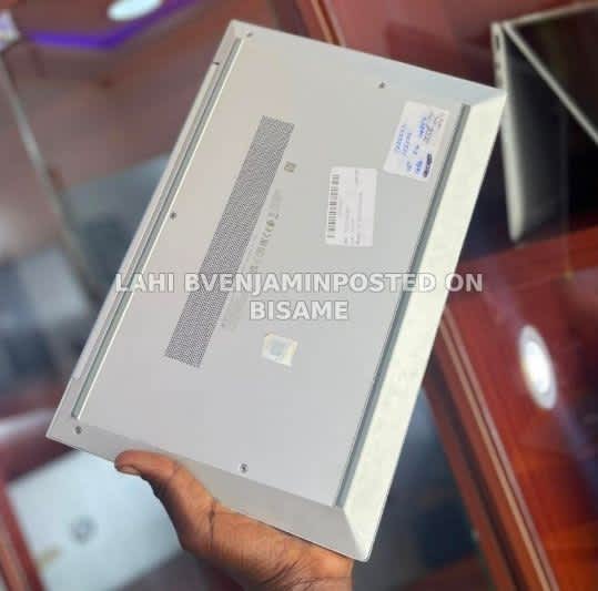 HP EliteBook 840 8GB Ram 256GB SSD i5 Refurbished