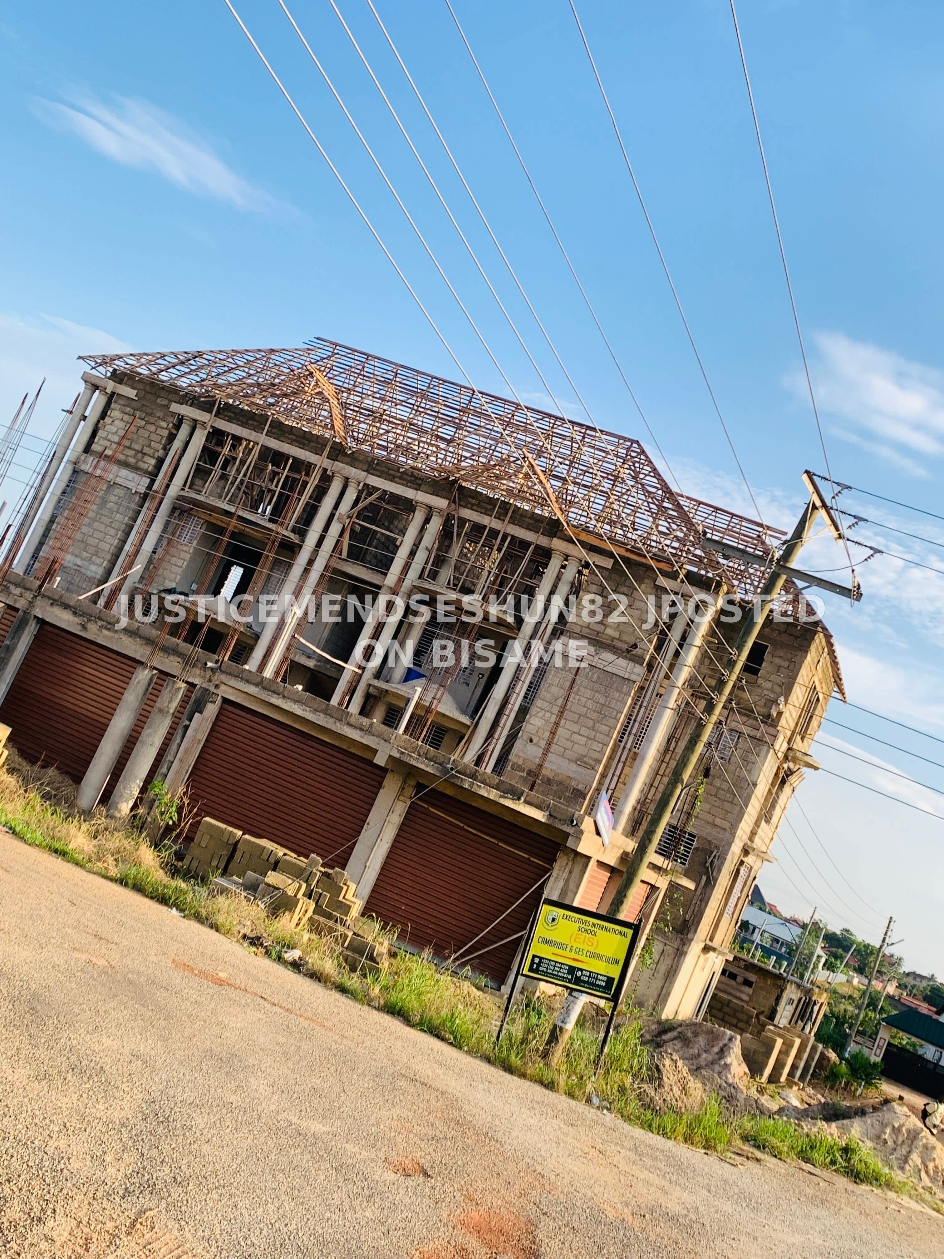 MR. M ROOFING SERVICE