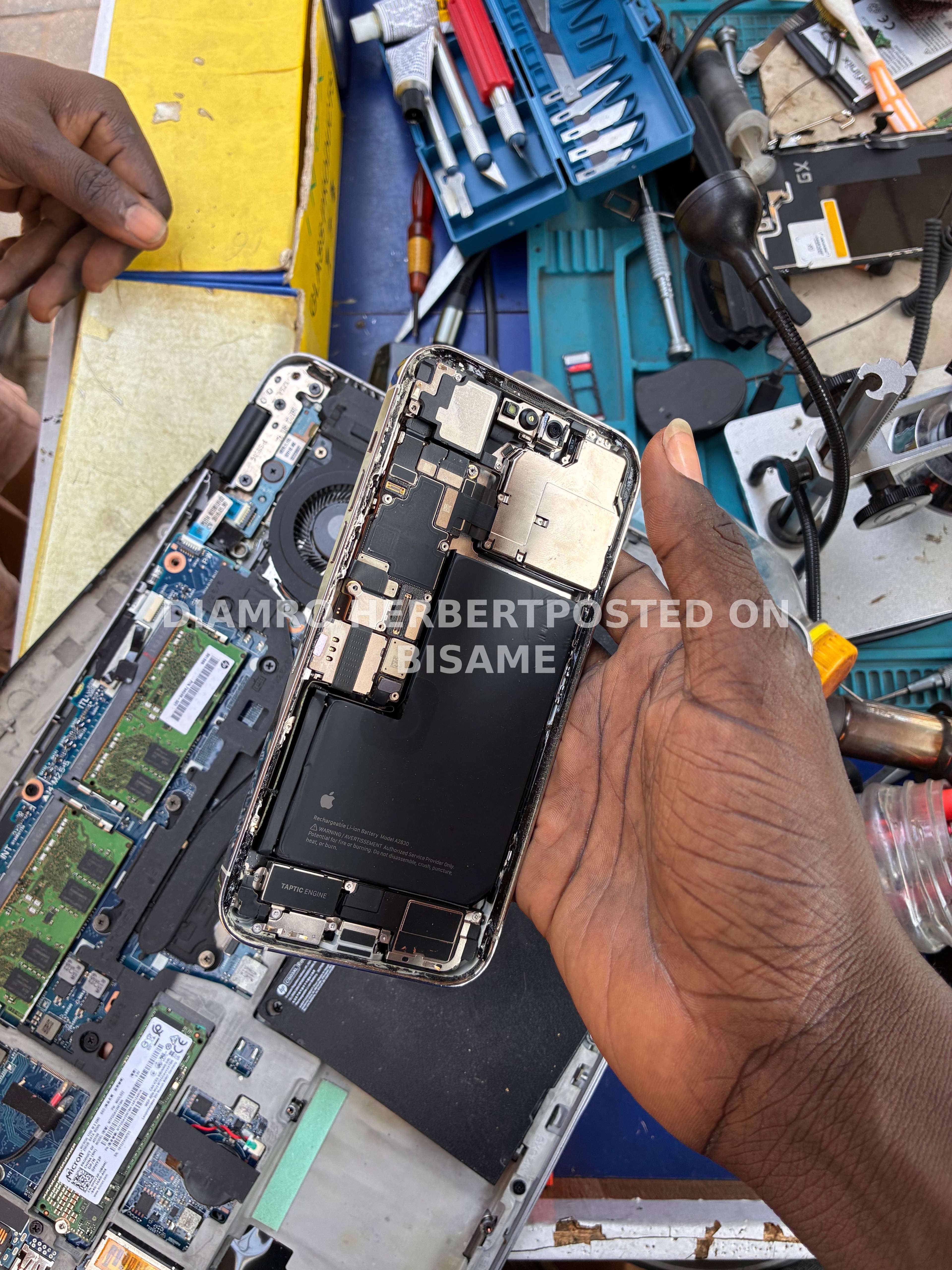 NA.k PHONES AND LAPTOPS REPAIR