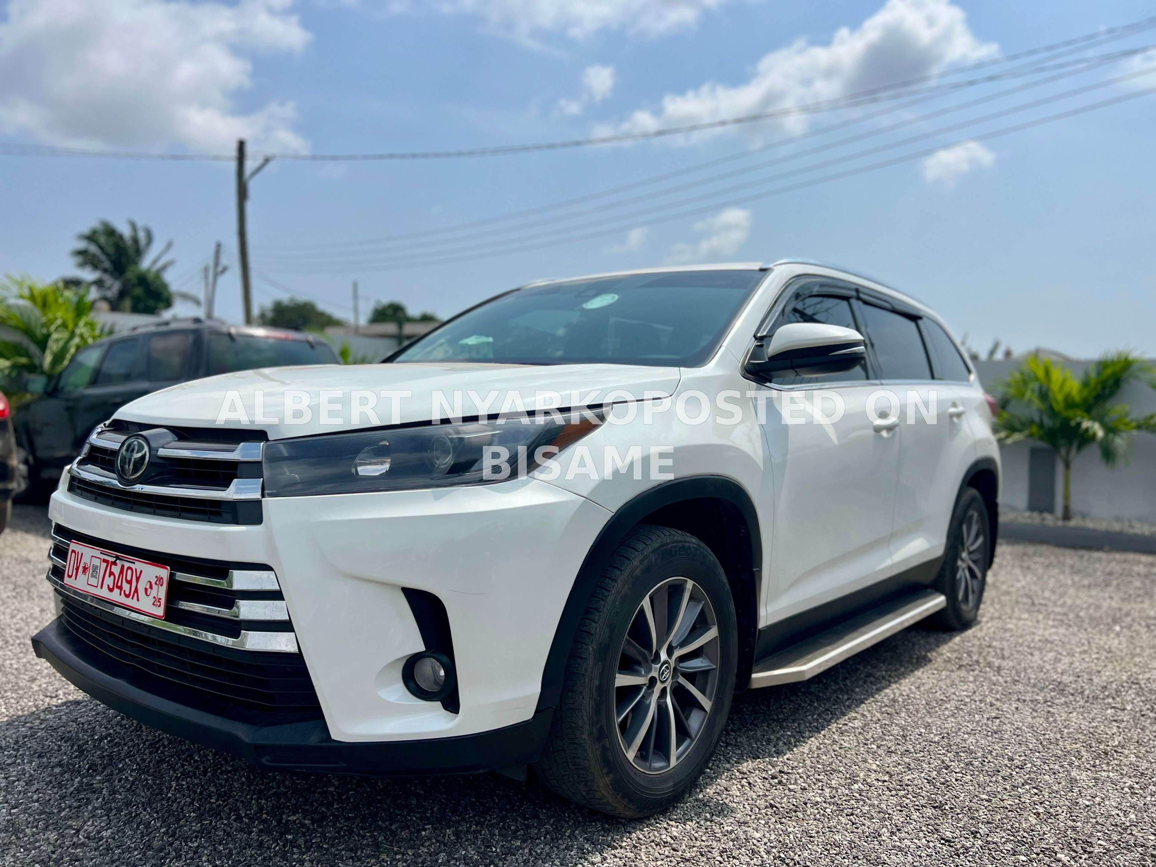  Toyota Highlander XLE AWD 2019 Foreign Used White 