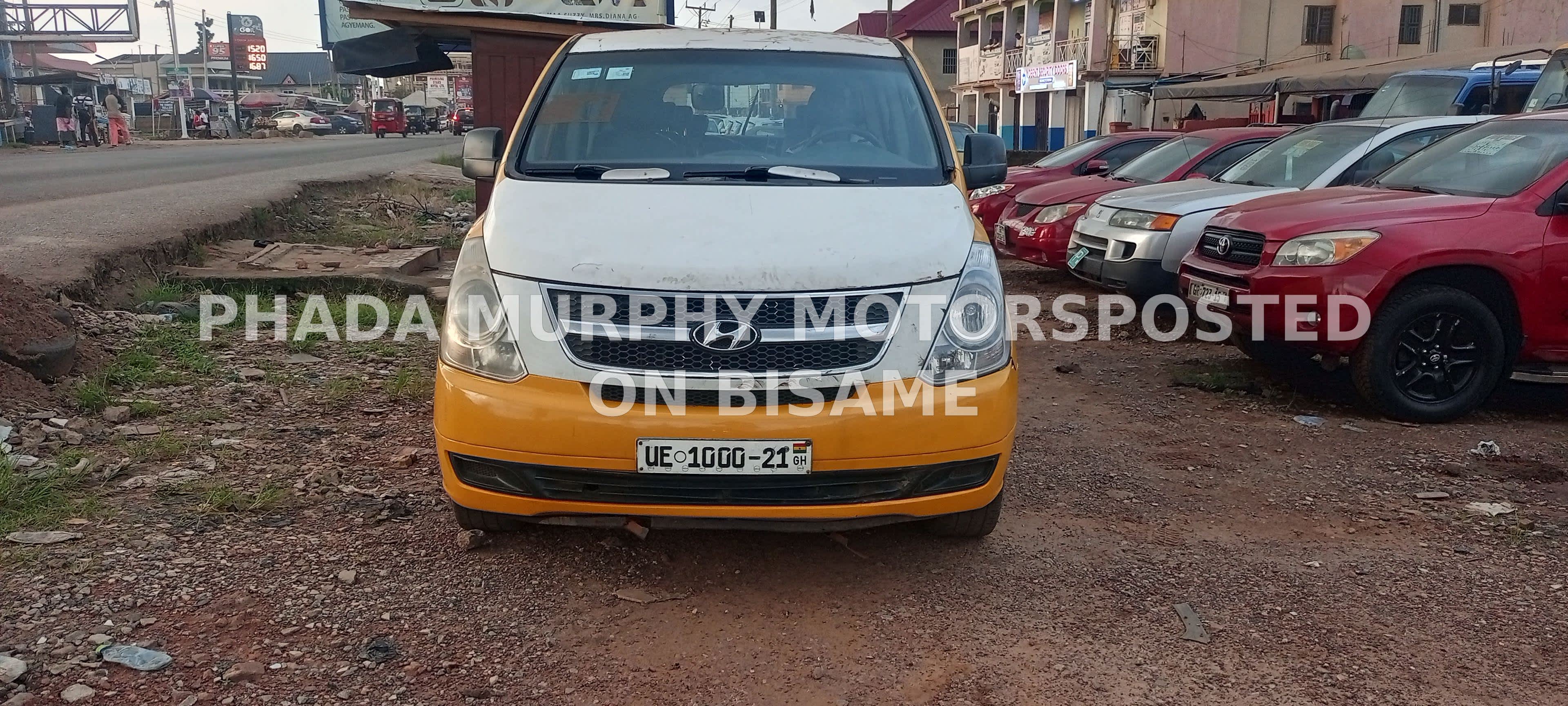 Hyundai Starex 2012 Ghanaian Used Yellow 