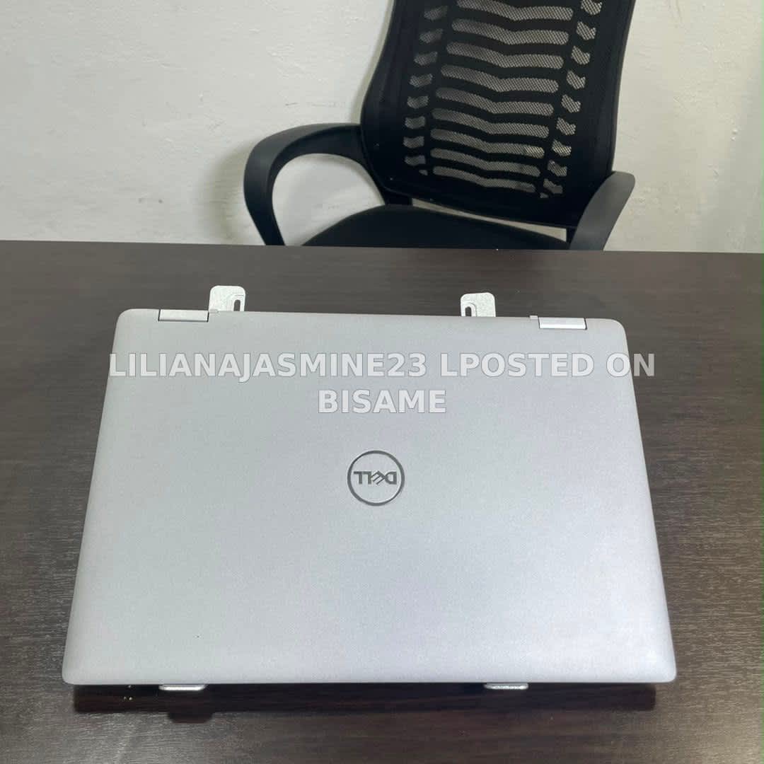 Dell latitude 5330 512GB 16GB Ram Silver 