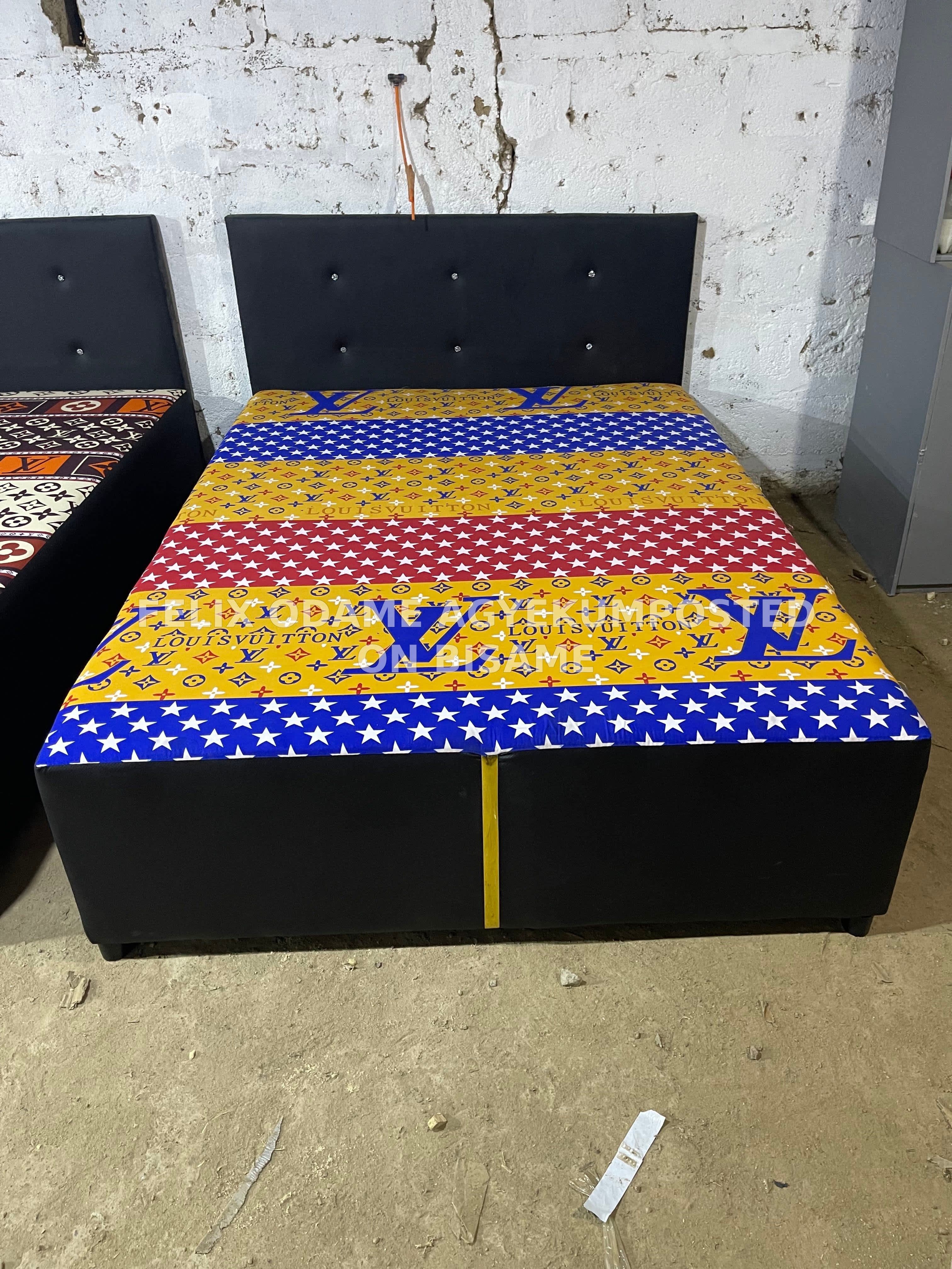 INBUILT BED