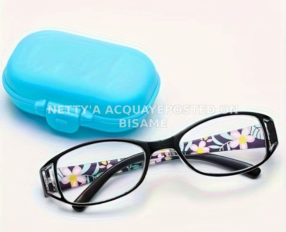Ladies Foldable Reading Glasses or Spectacles with Case 
